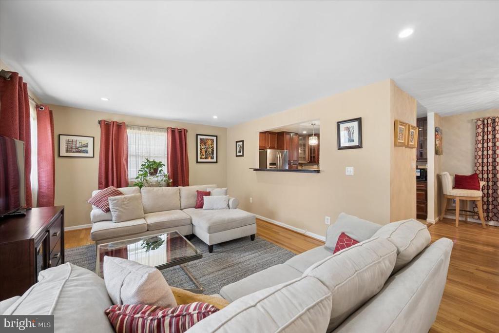 15 HERRINGTON DRIVE