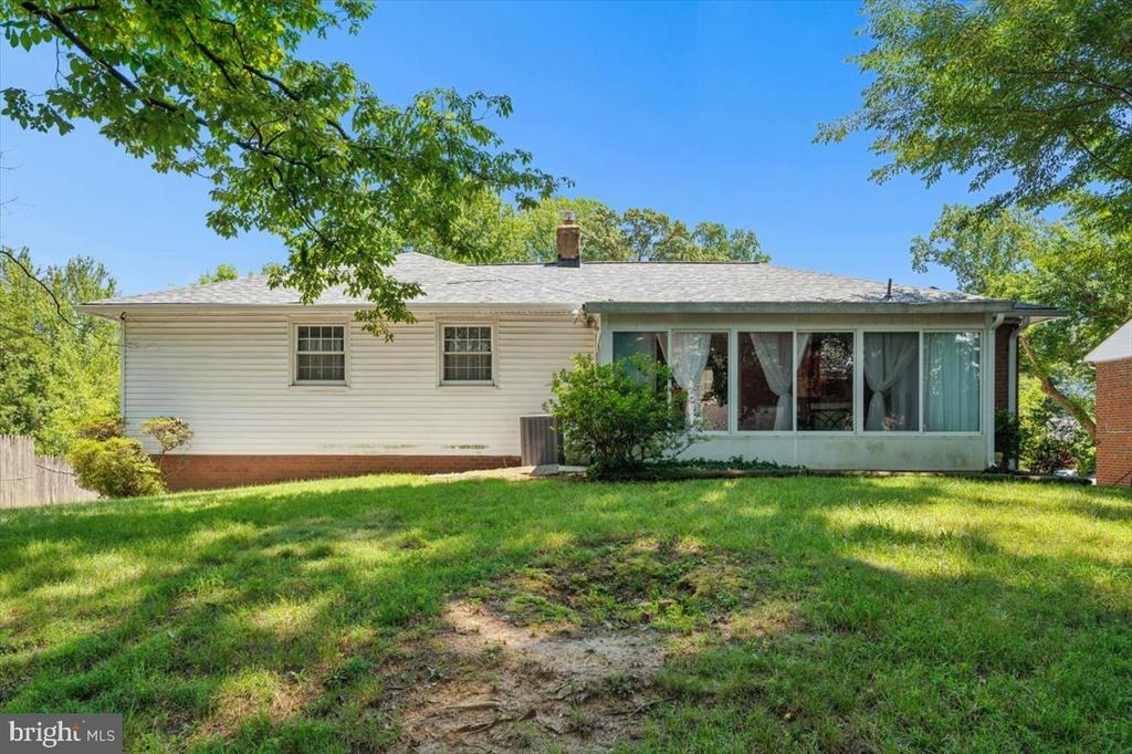 15 HERRINGTON DRIVE