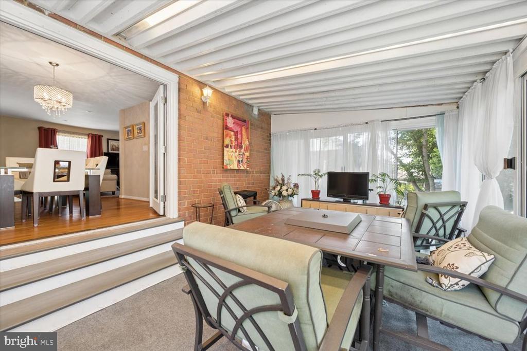 15 HERRINGTON DRIVE