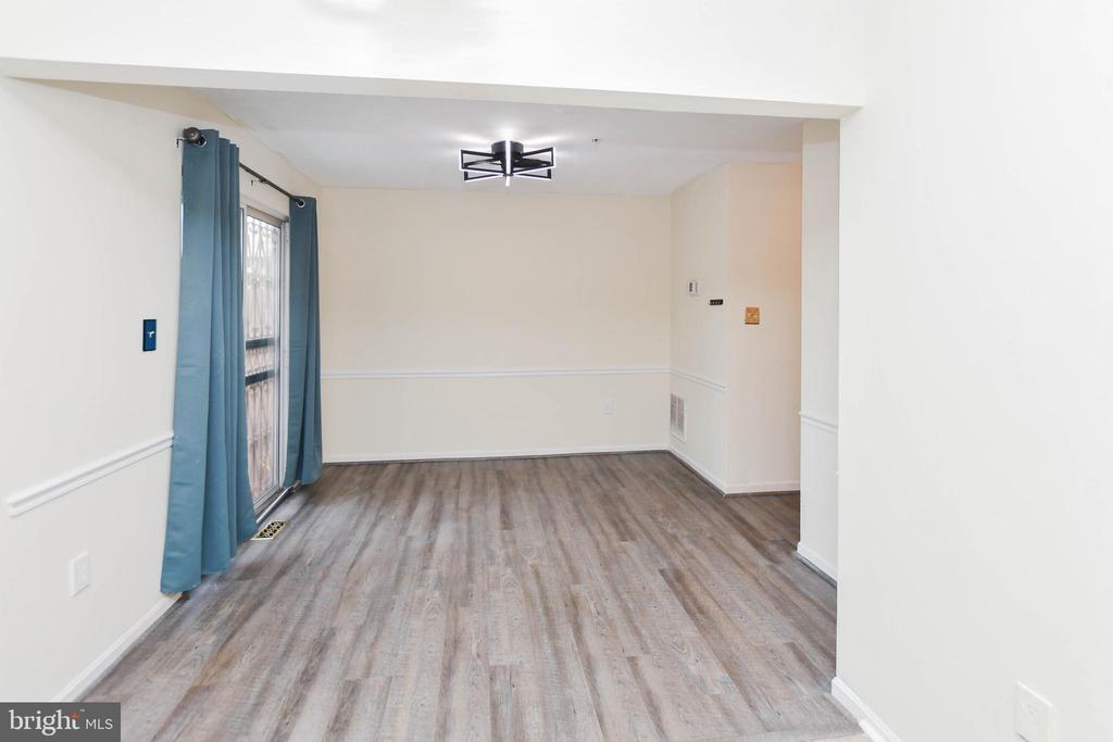 1401 DEEP GORGE COURT