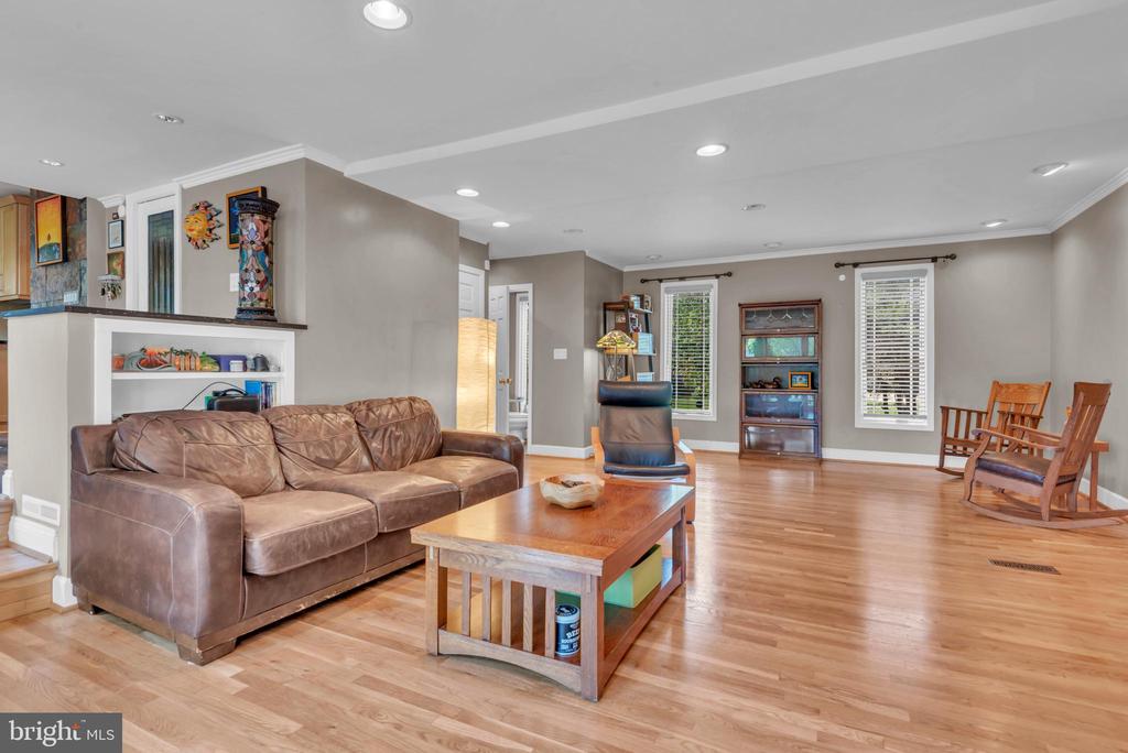 12602 TARTAN LANE