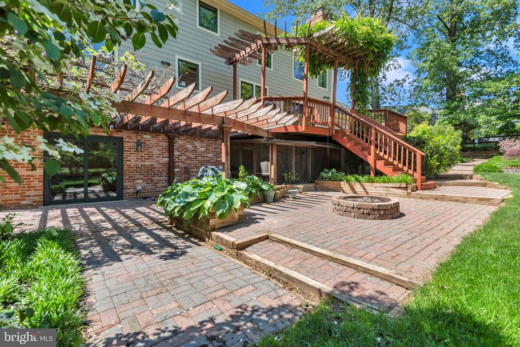 12602 TARTAN LANE