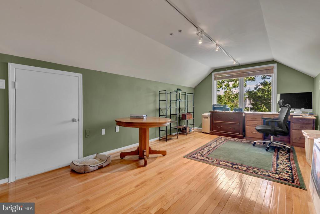 12602 TARTAN LANE