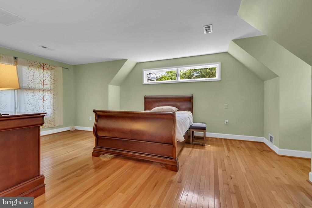 12602 TARTAN LANE
