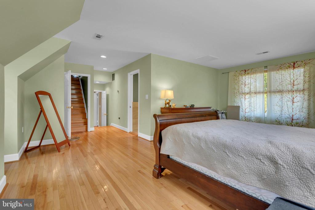 12602 TARTAN LANE