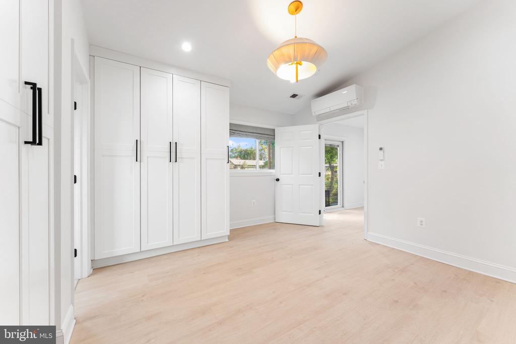 5014 SHERIDAN STREET