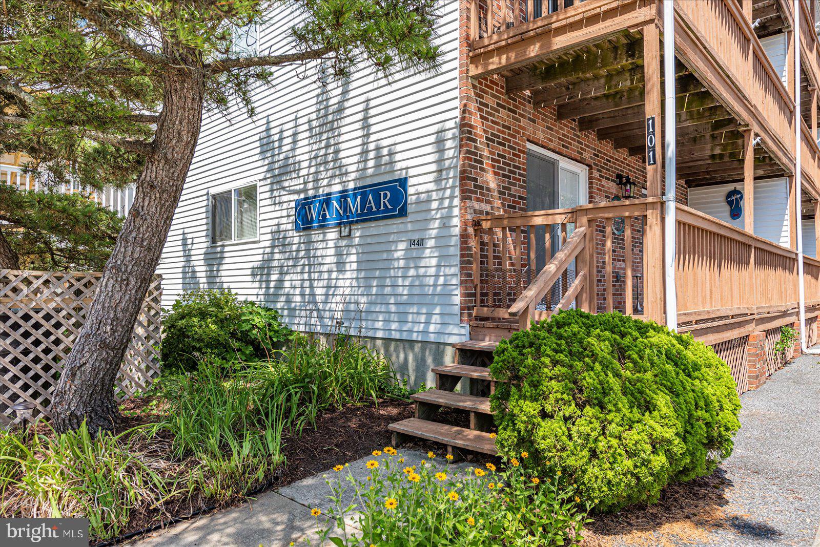 14411 TUNNEL AVENUE 303