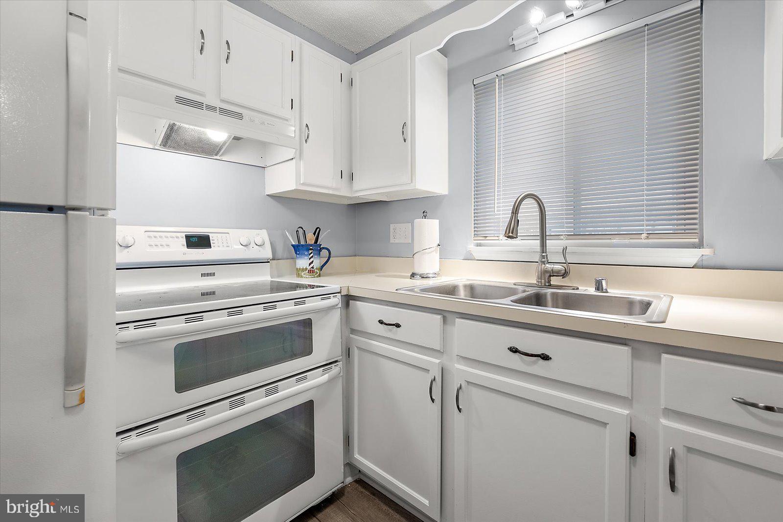 14411 TUNNEL AVENUE 303