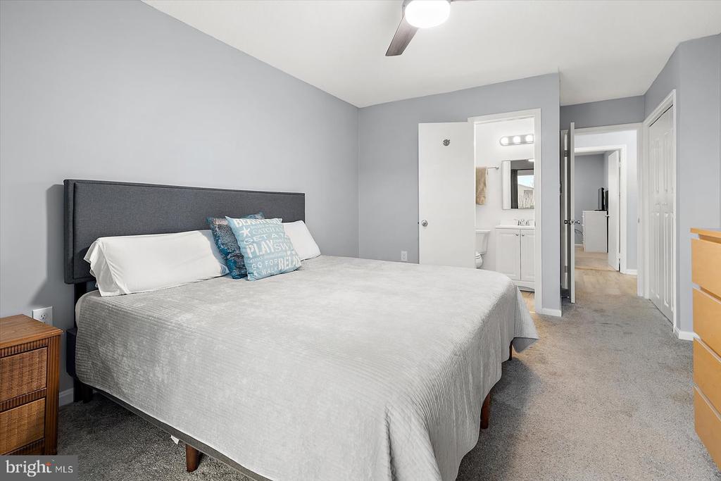 14411 TUNNEL AVENUE 303