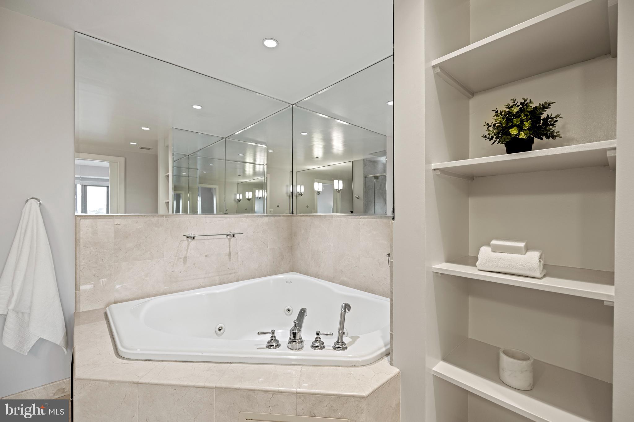 1111 19TH STREET N 2401