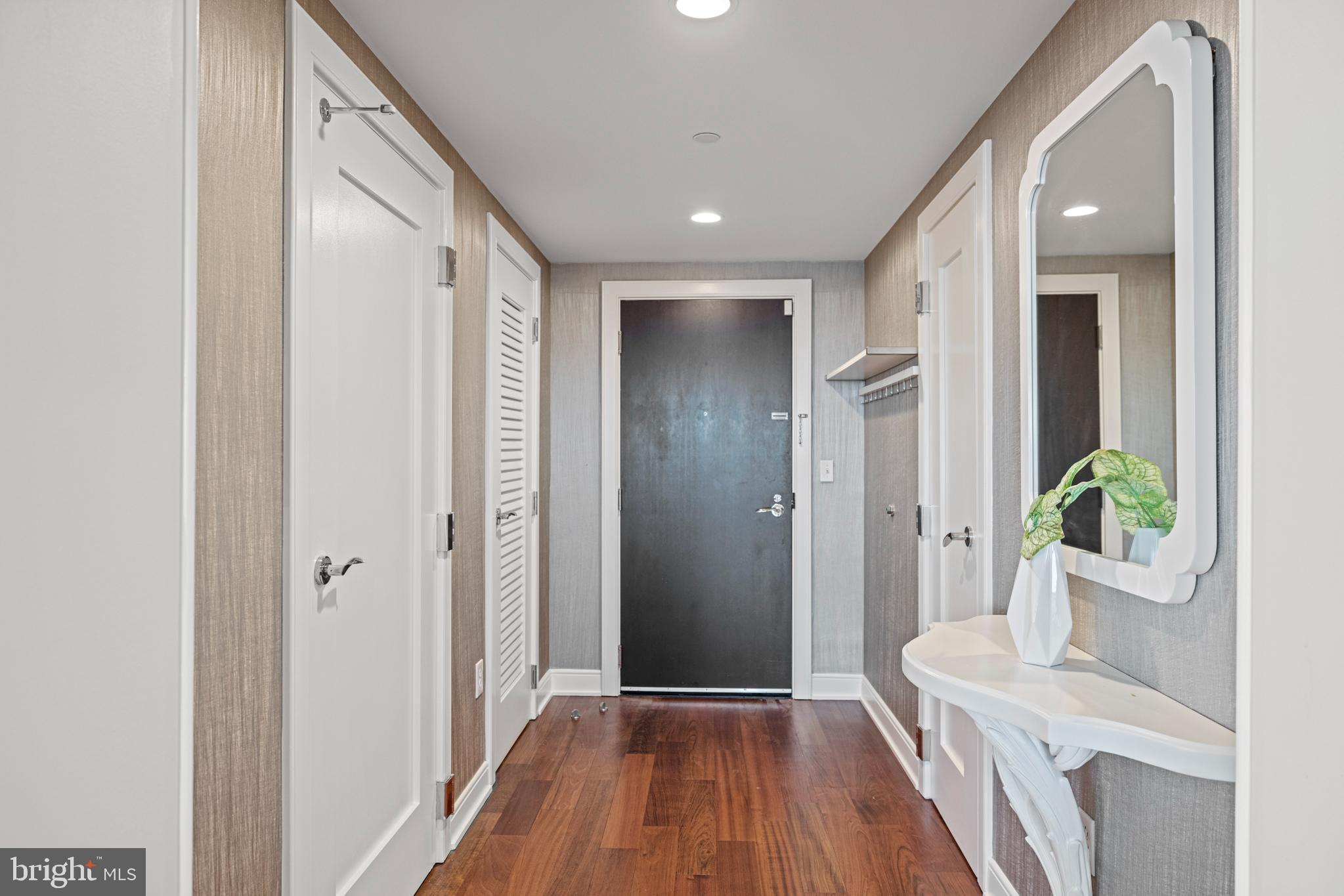 1111 19TH STREET N 2401