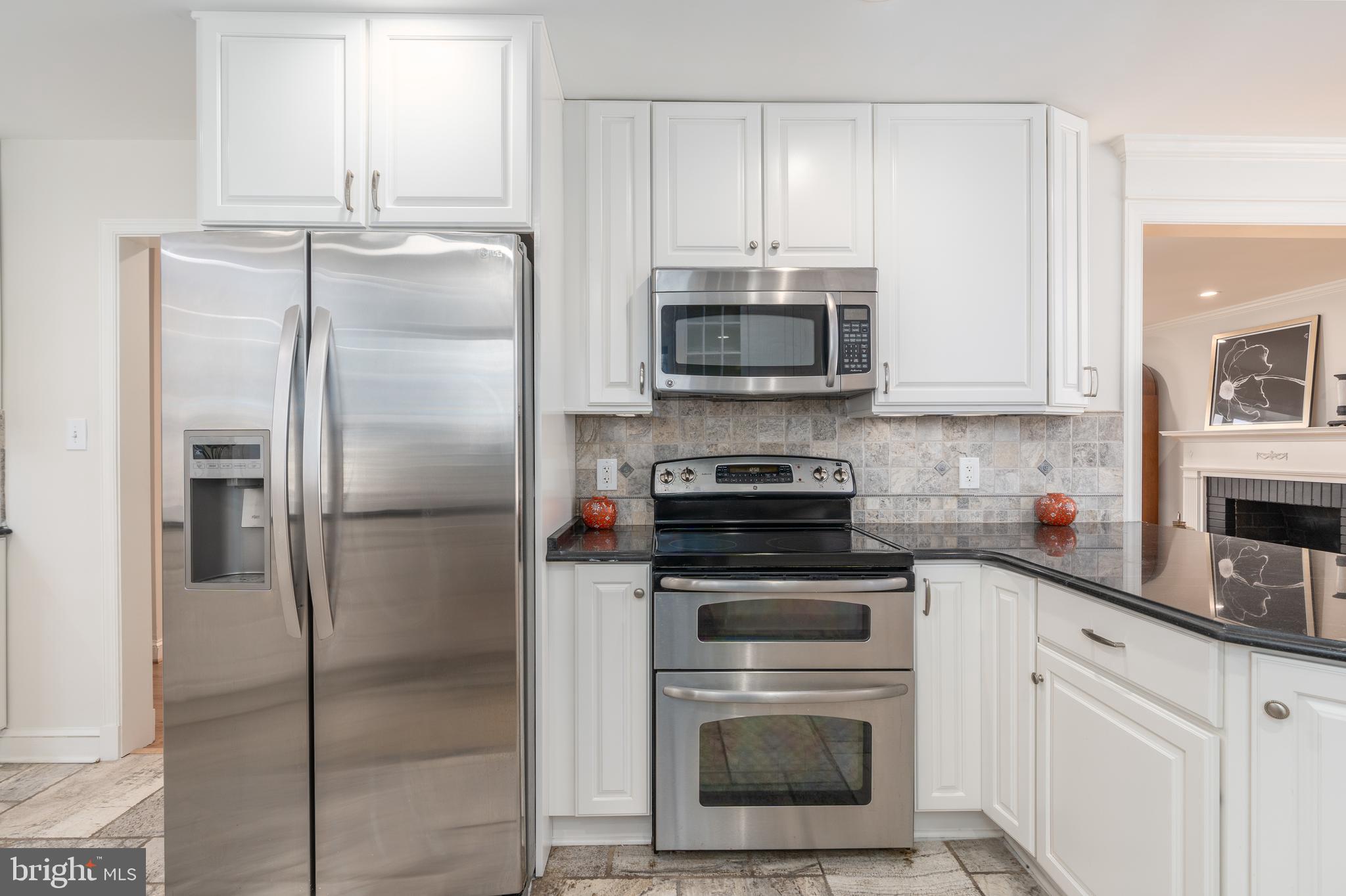 3450 N VENICE STREET