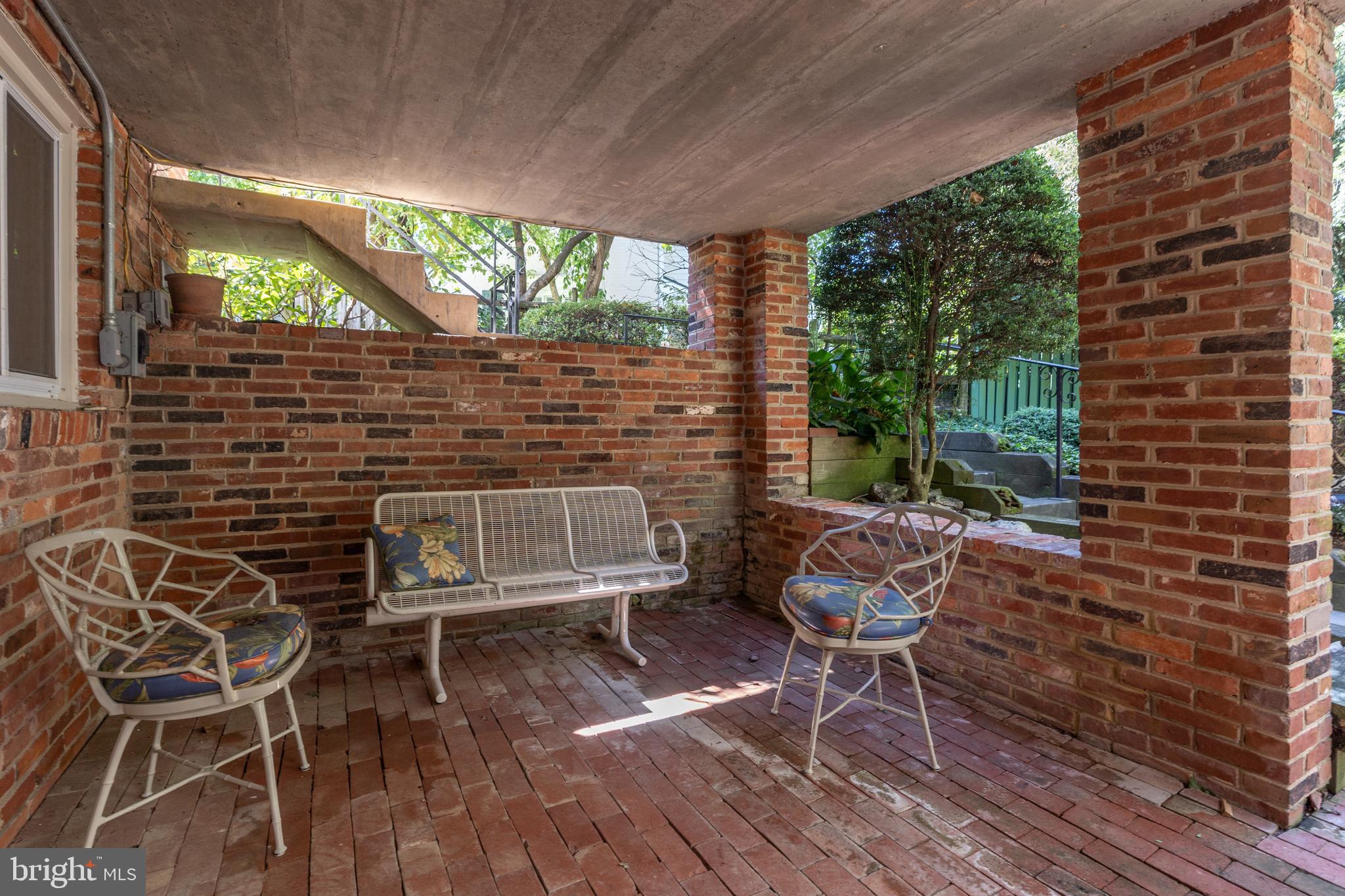 3450 N VENICE STREET