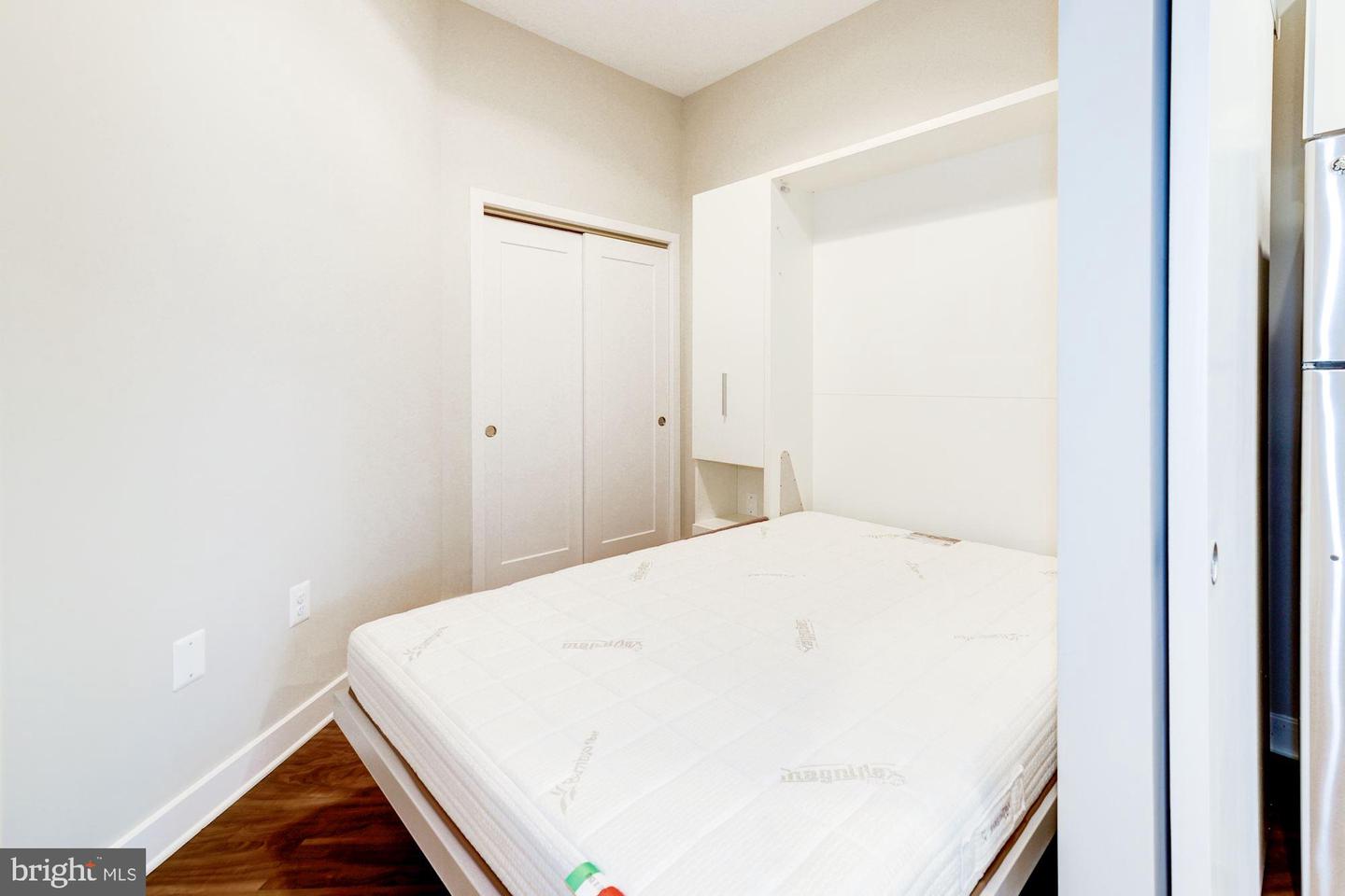 989 S Buchanan St #405