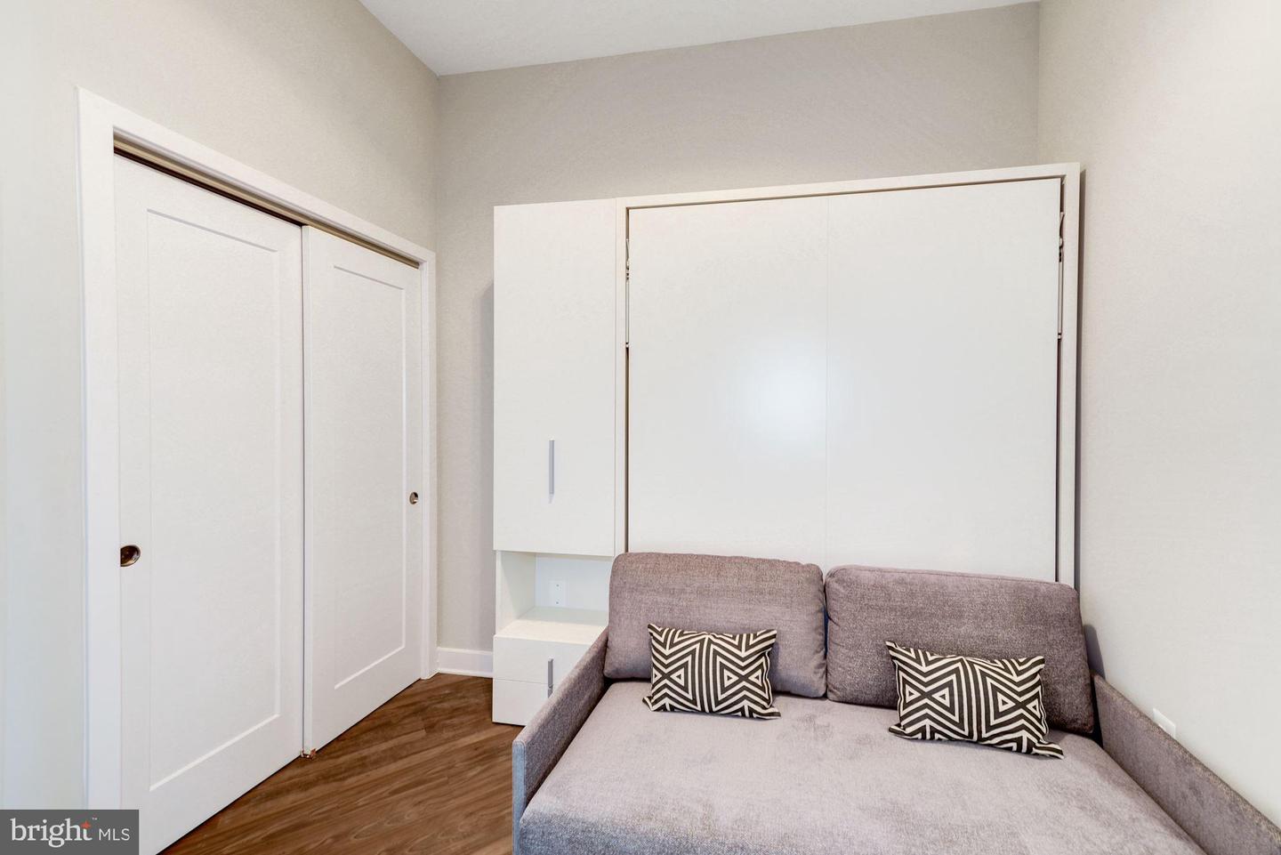 989 S Buchanan St #405