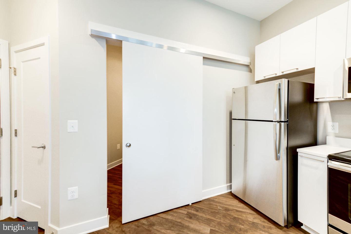 989 S Buchanan St #405