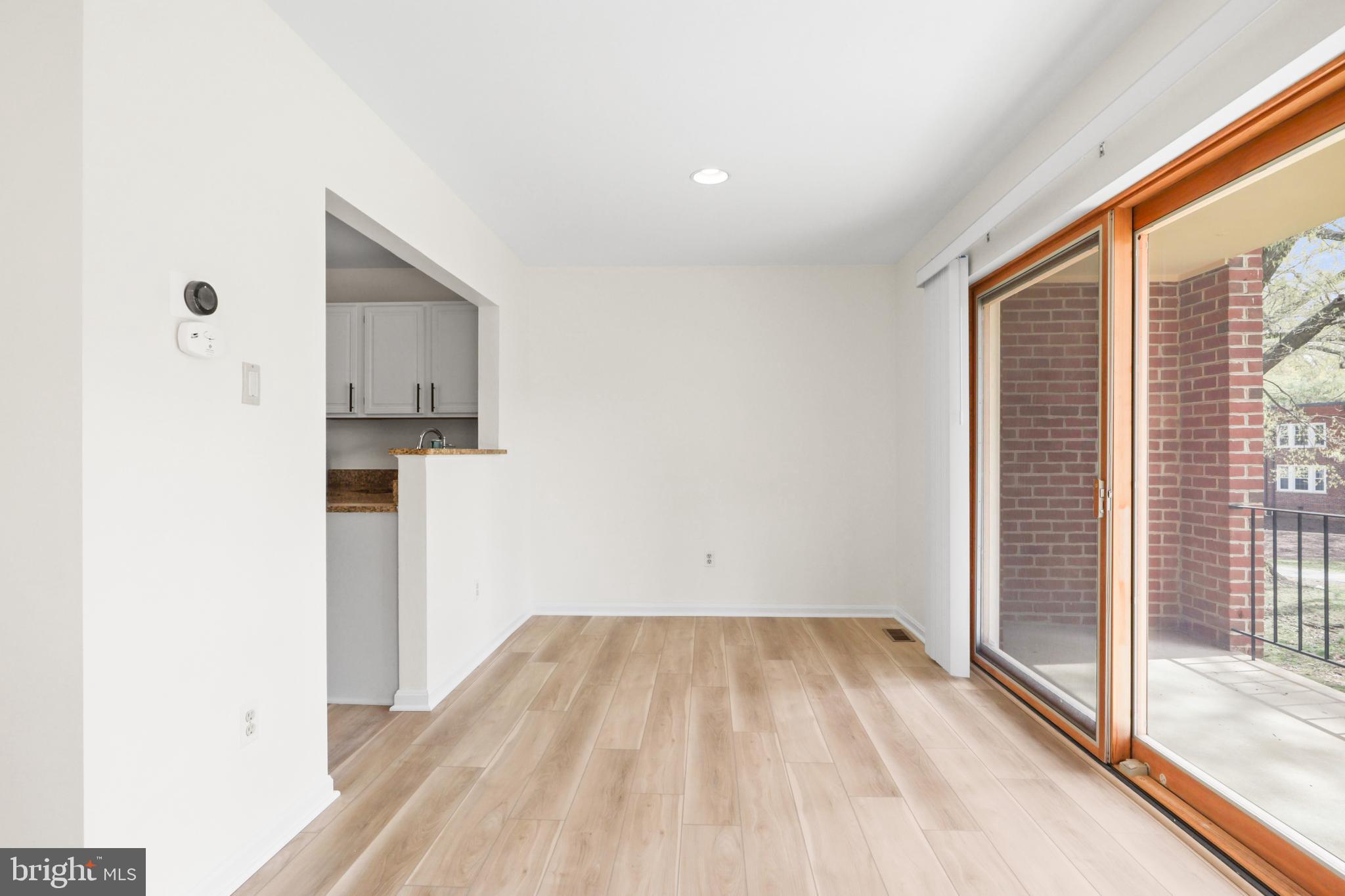 1801 N UHLE STREET N 1