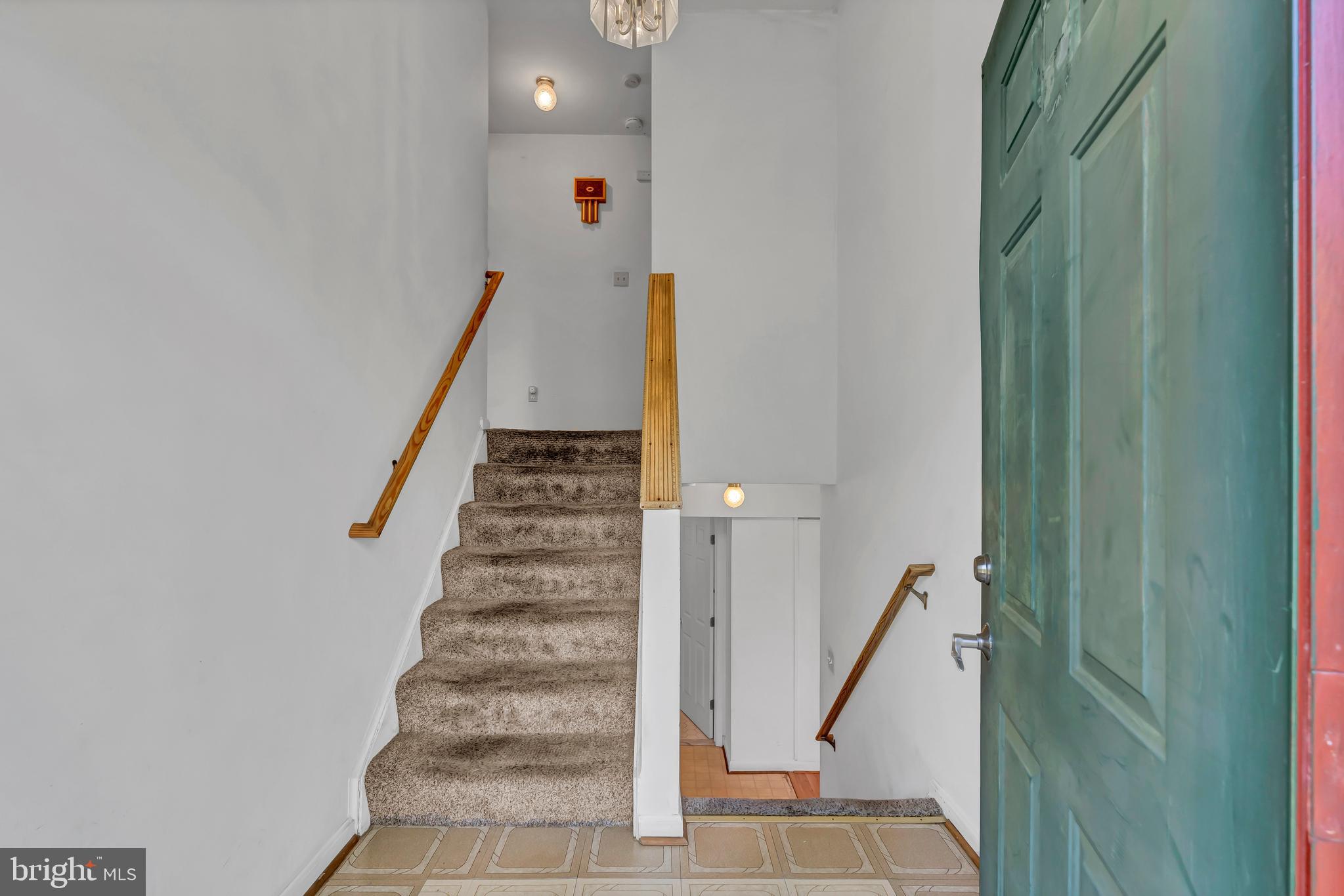 2023 S LOWELL STREET