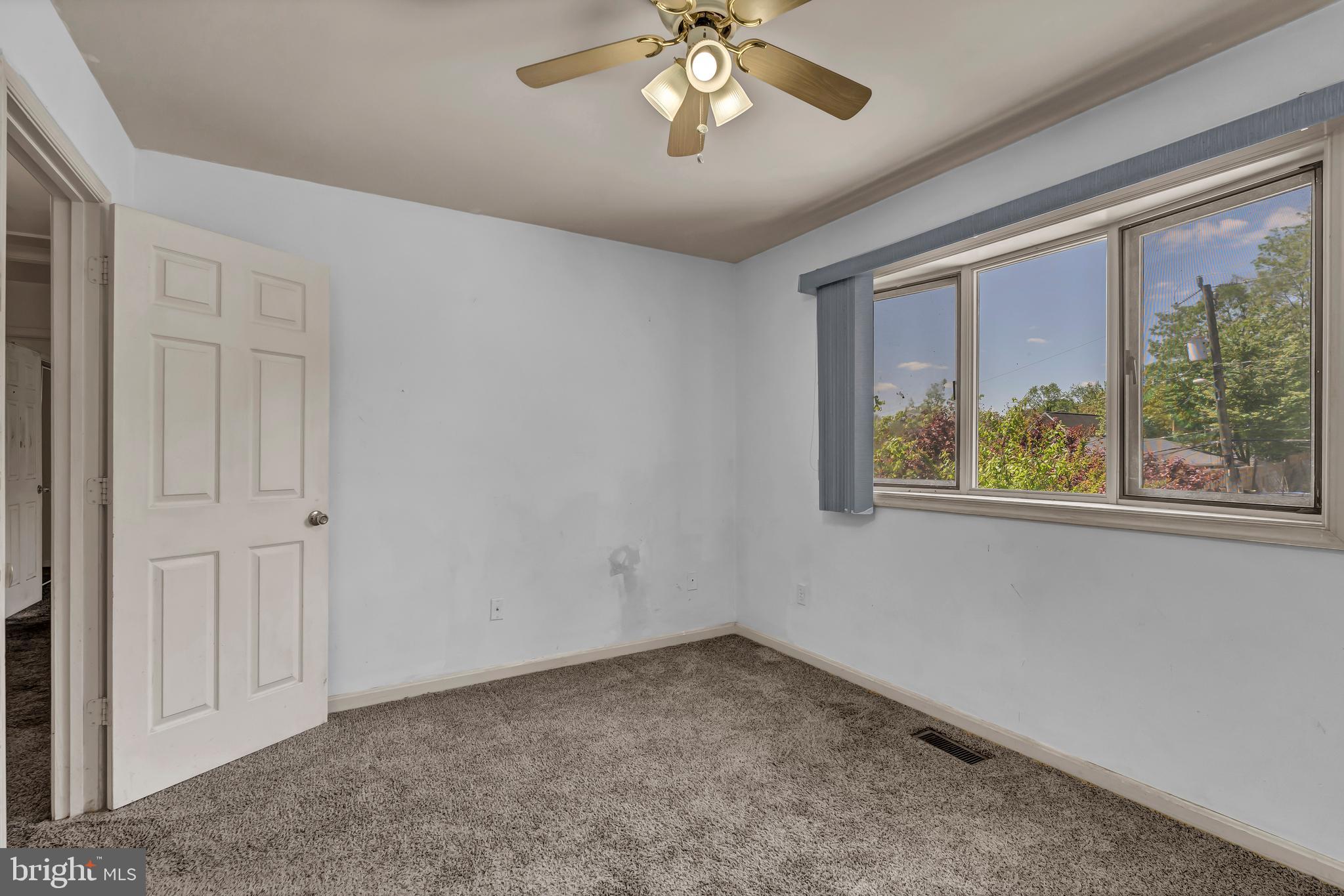 2023 S LOWELL STREET