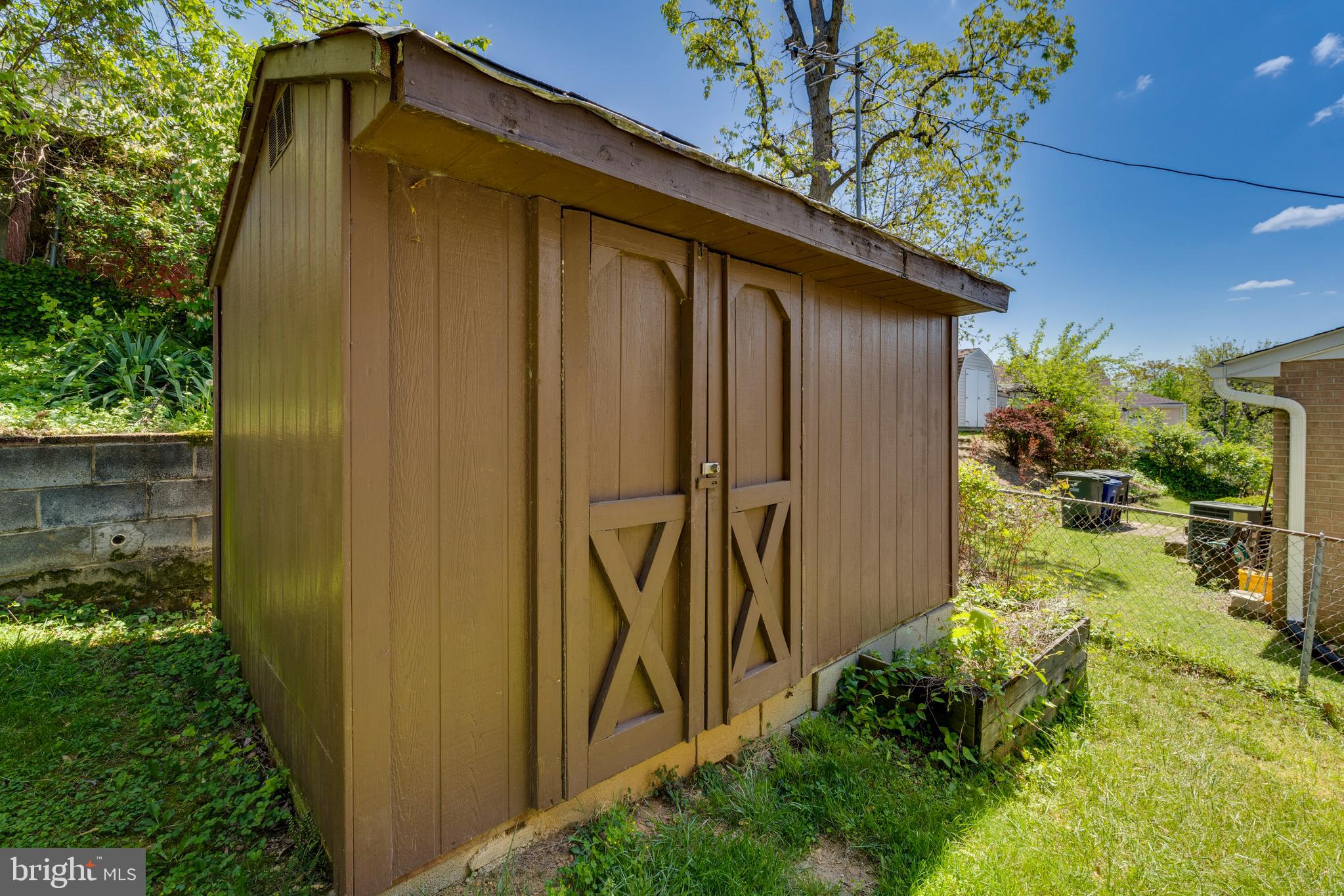 2023 S LOWELL STREET