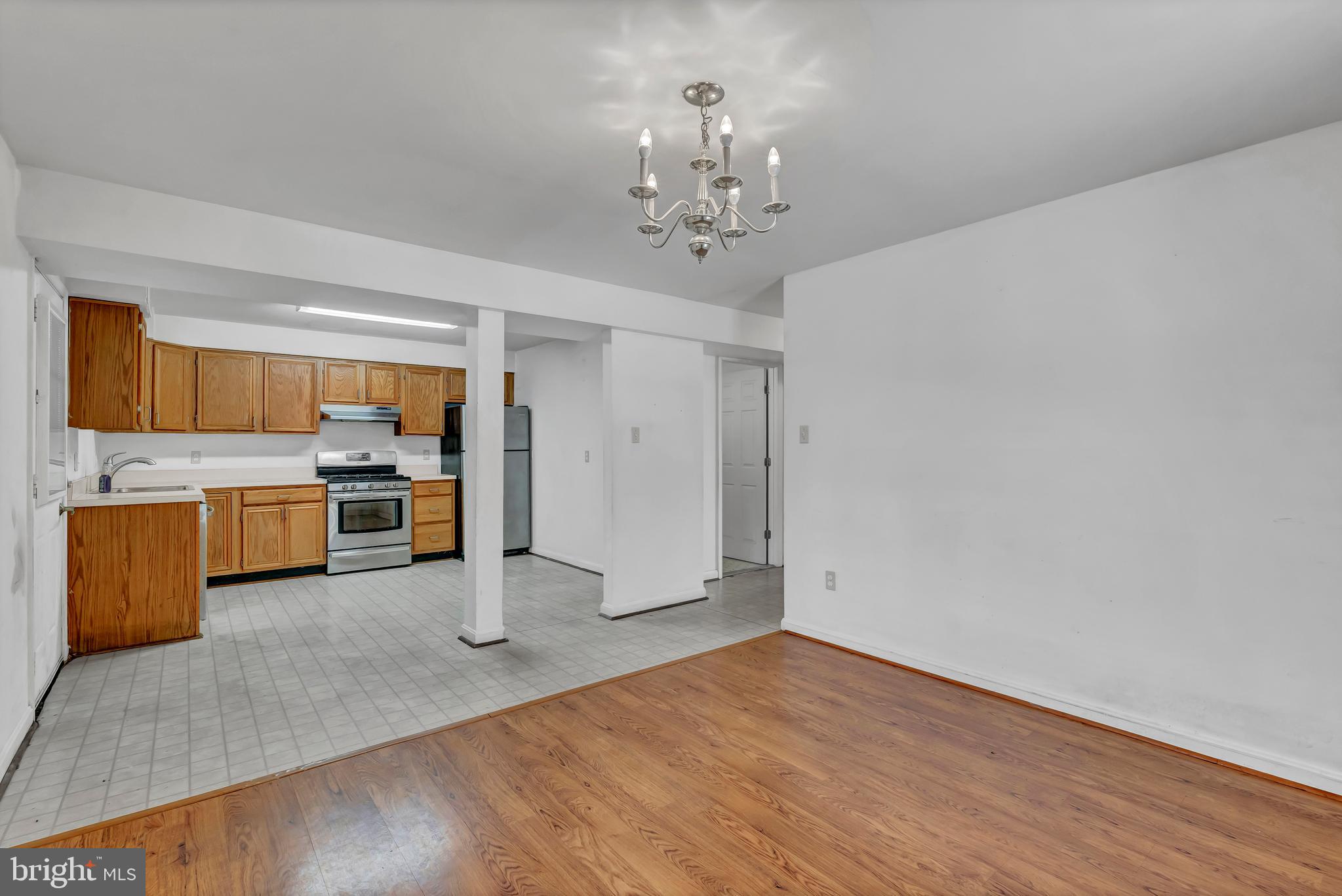 2023 S LOWELL STREET