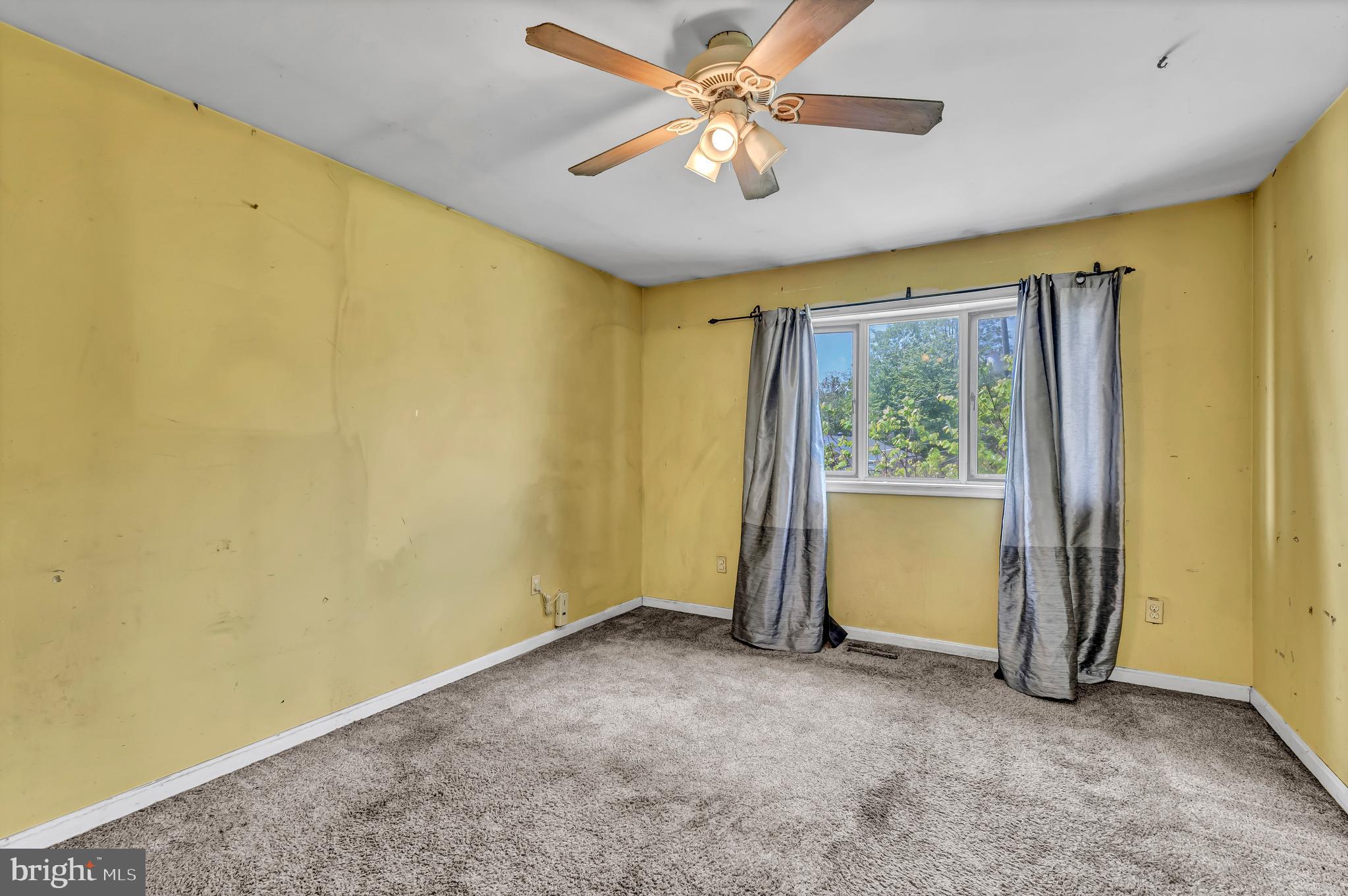 2023 S LOWELL STREET