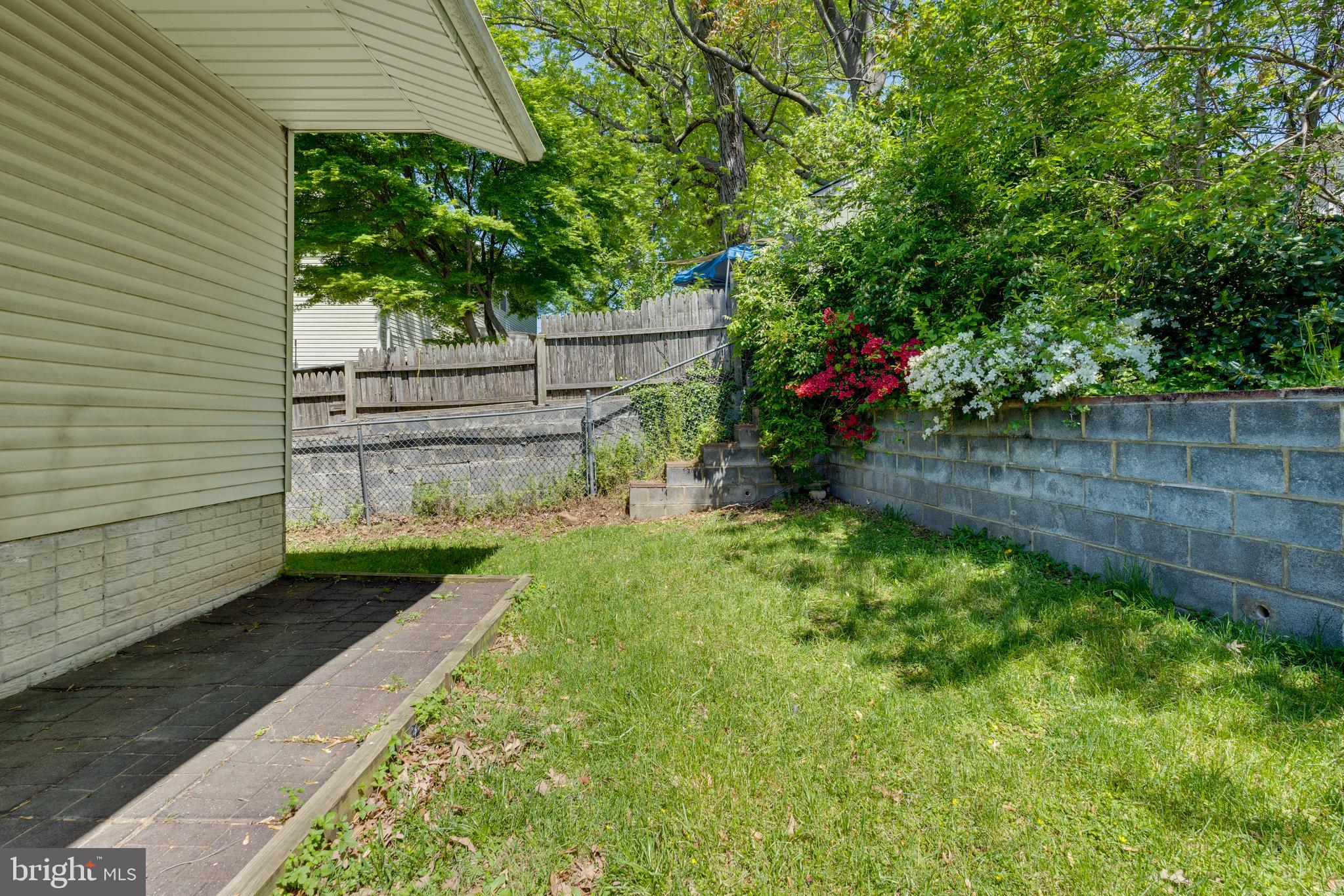 2023 S LOWELL STREET