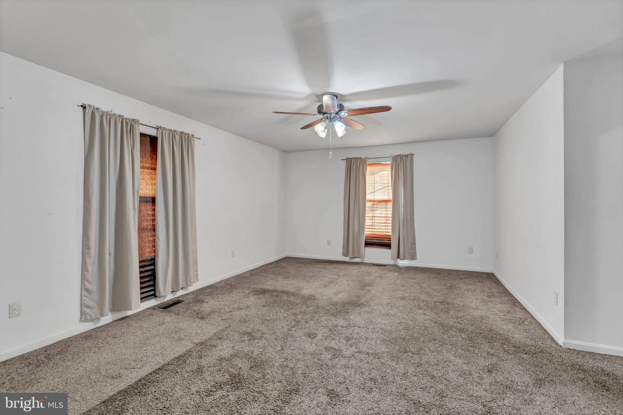 2023 S LOWELL STREET