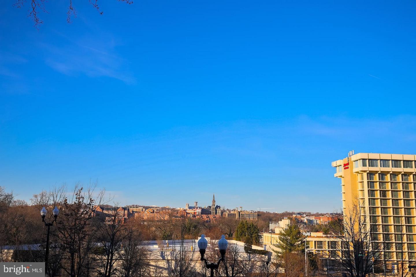 1569 N COLONIAL TERRACE 207-Z