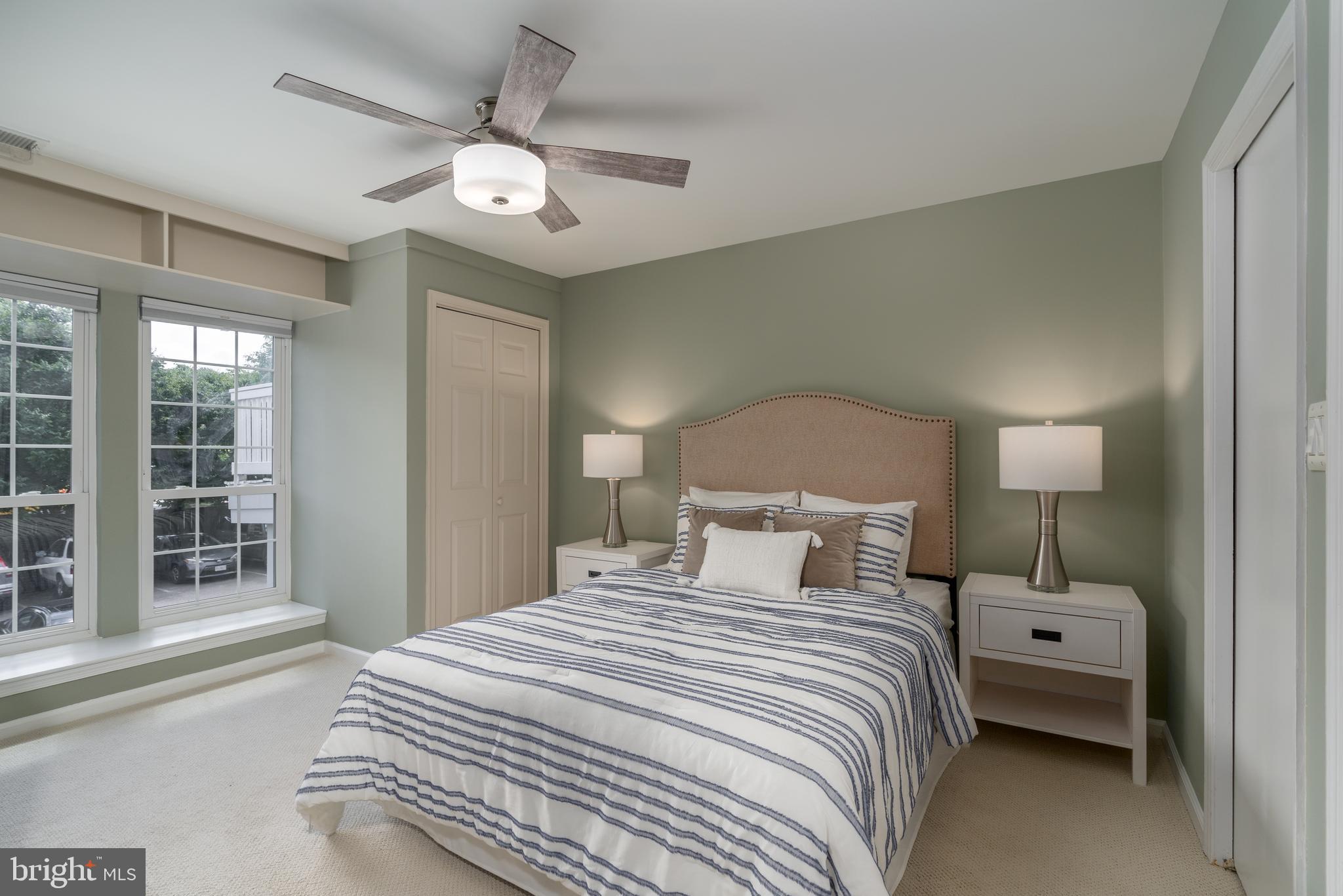 2821 S WAKEFIELD STREET B