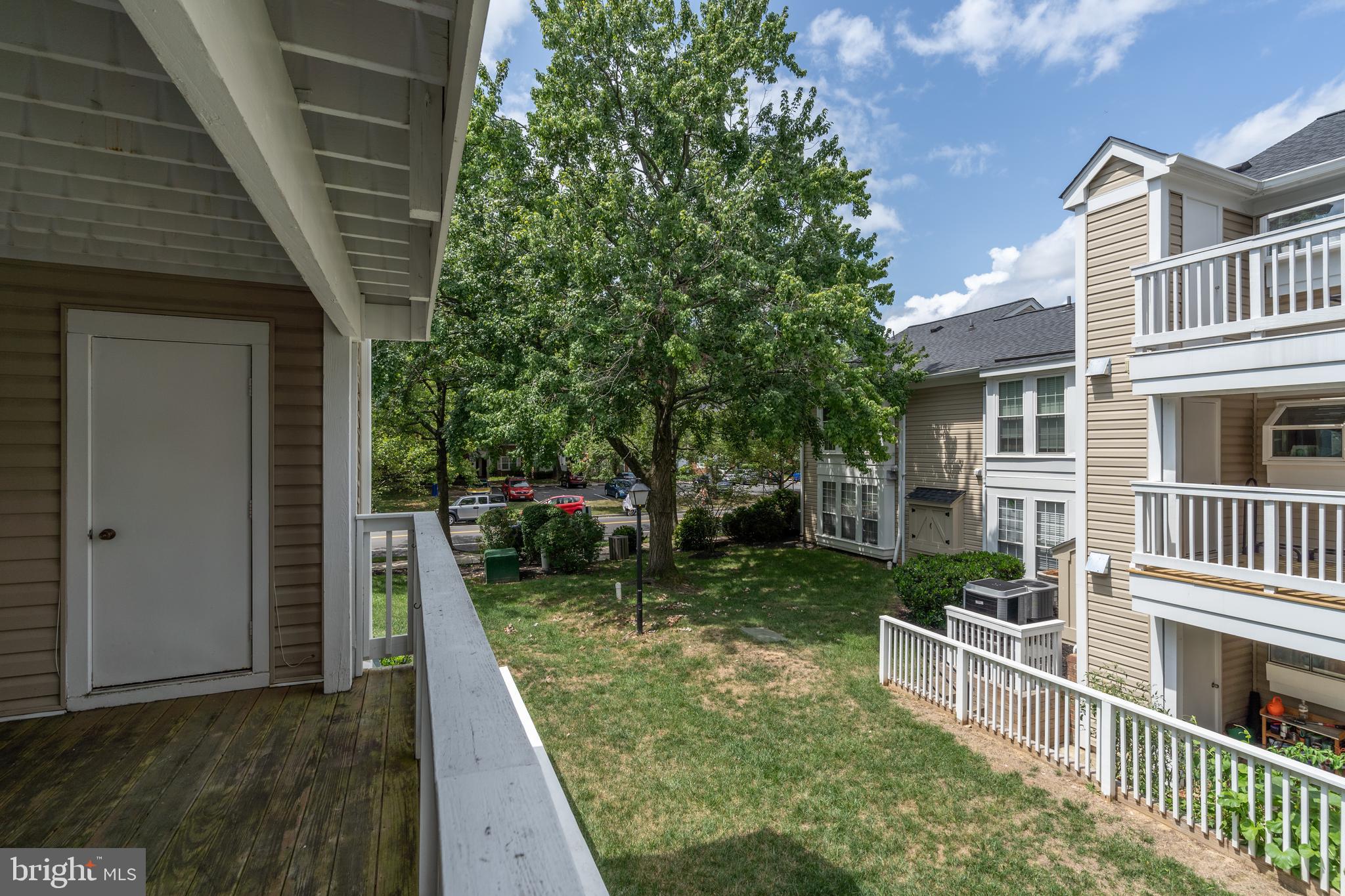 2821 S WAKEFIELD STREET B