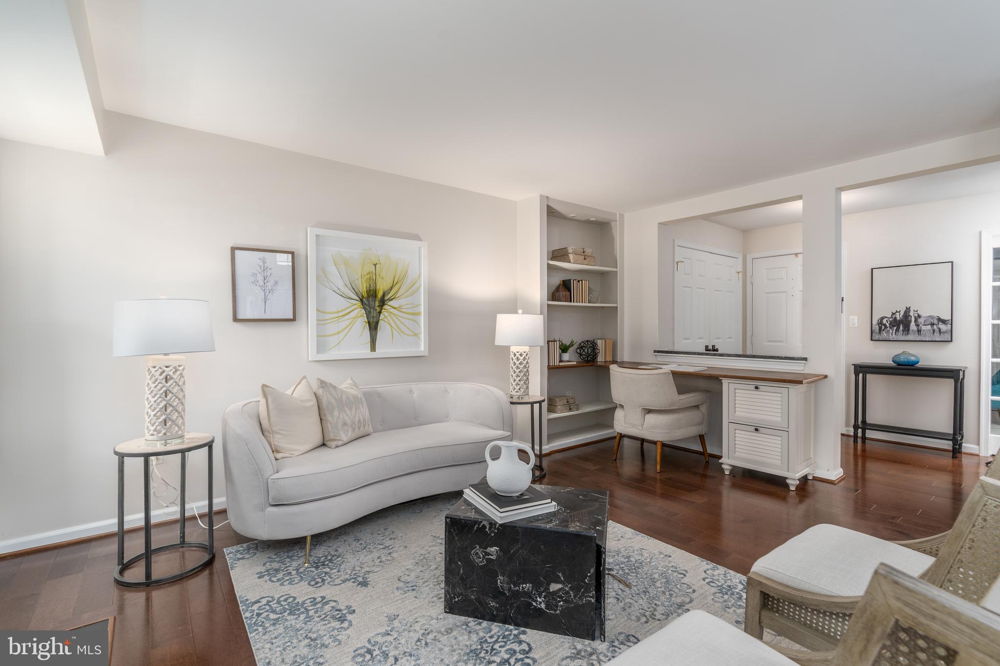 2821 S WAKEFIELD STREET B