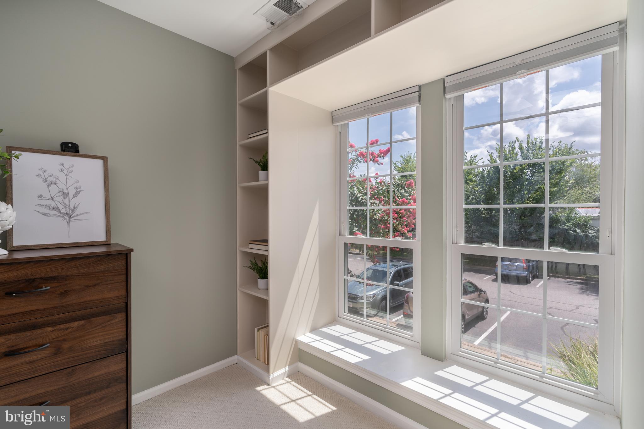 2821 S WAKEFIELD STREET B