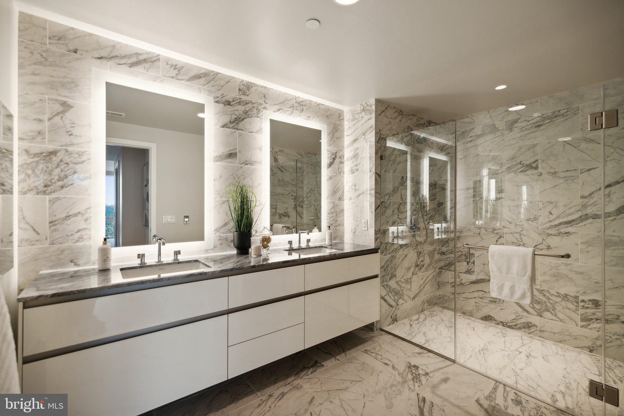 1781 N PIERCE STREET 2003