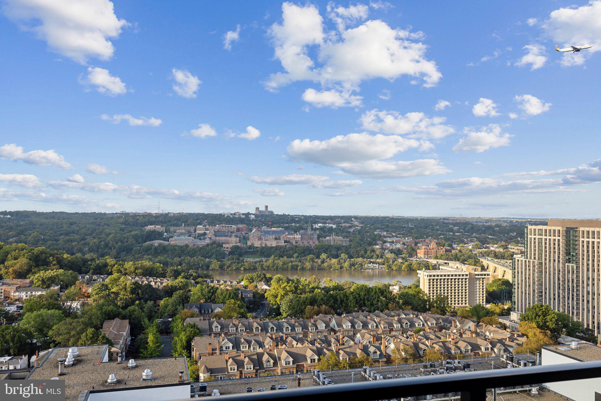 1781 N PIERCE STREET 2003