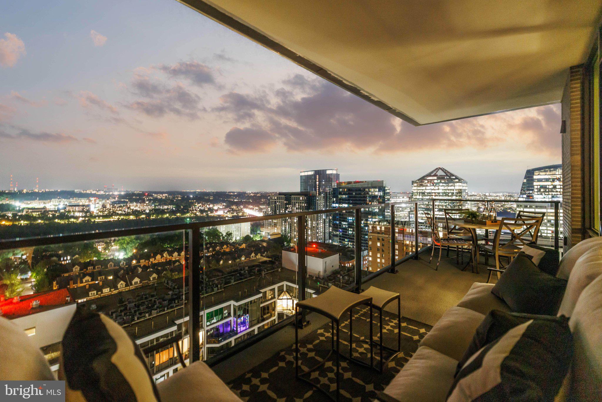 1781 N PIERCE STREET 2003