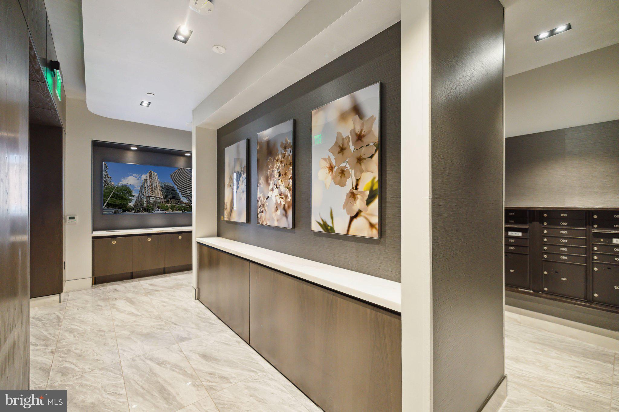 1781 N PIERCE STREET 2003