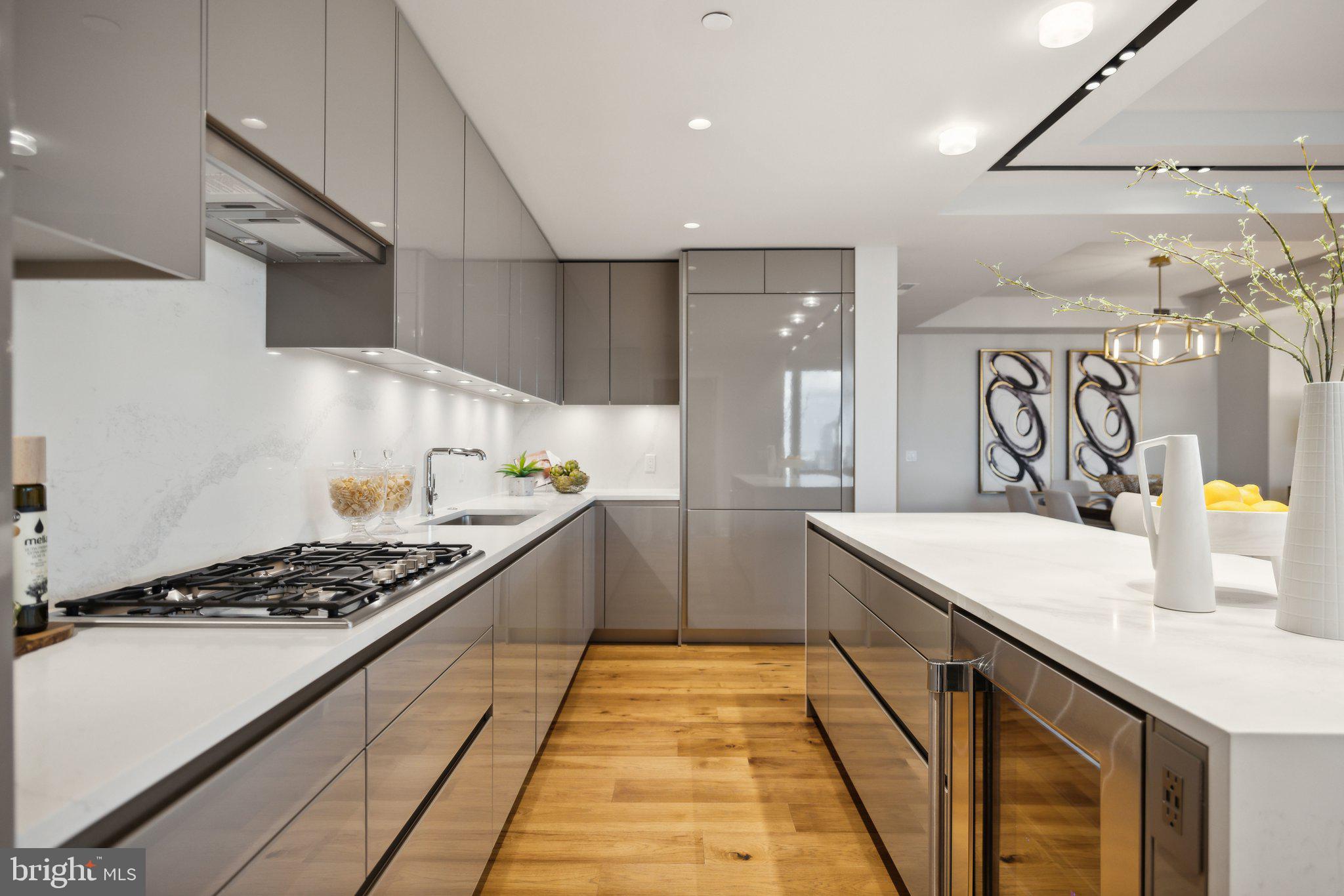 1781 N PIERCE STREET 2003