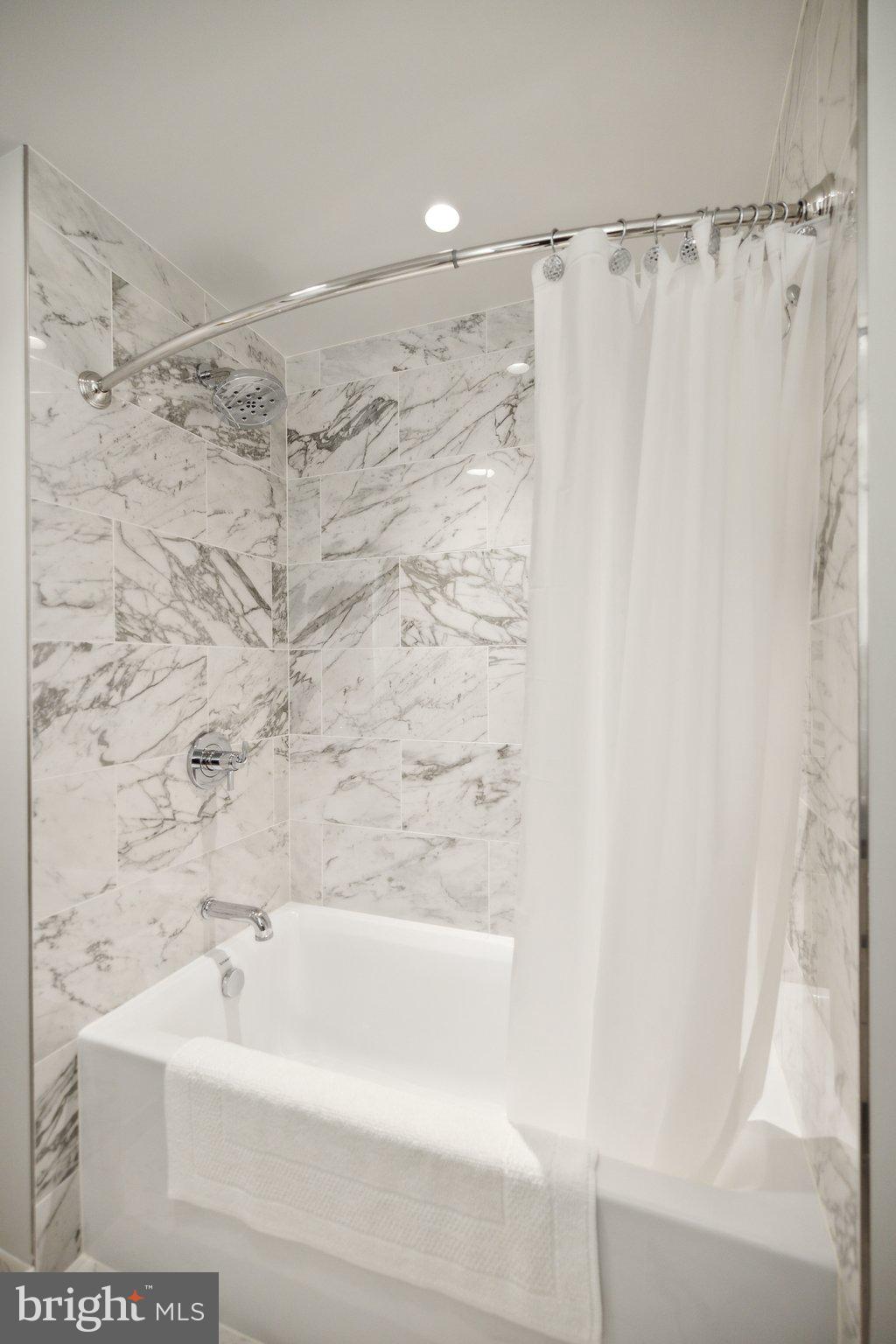 1781 N PIERCE STREET 2003