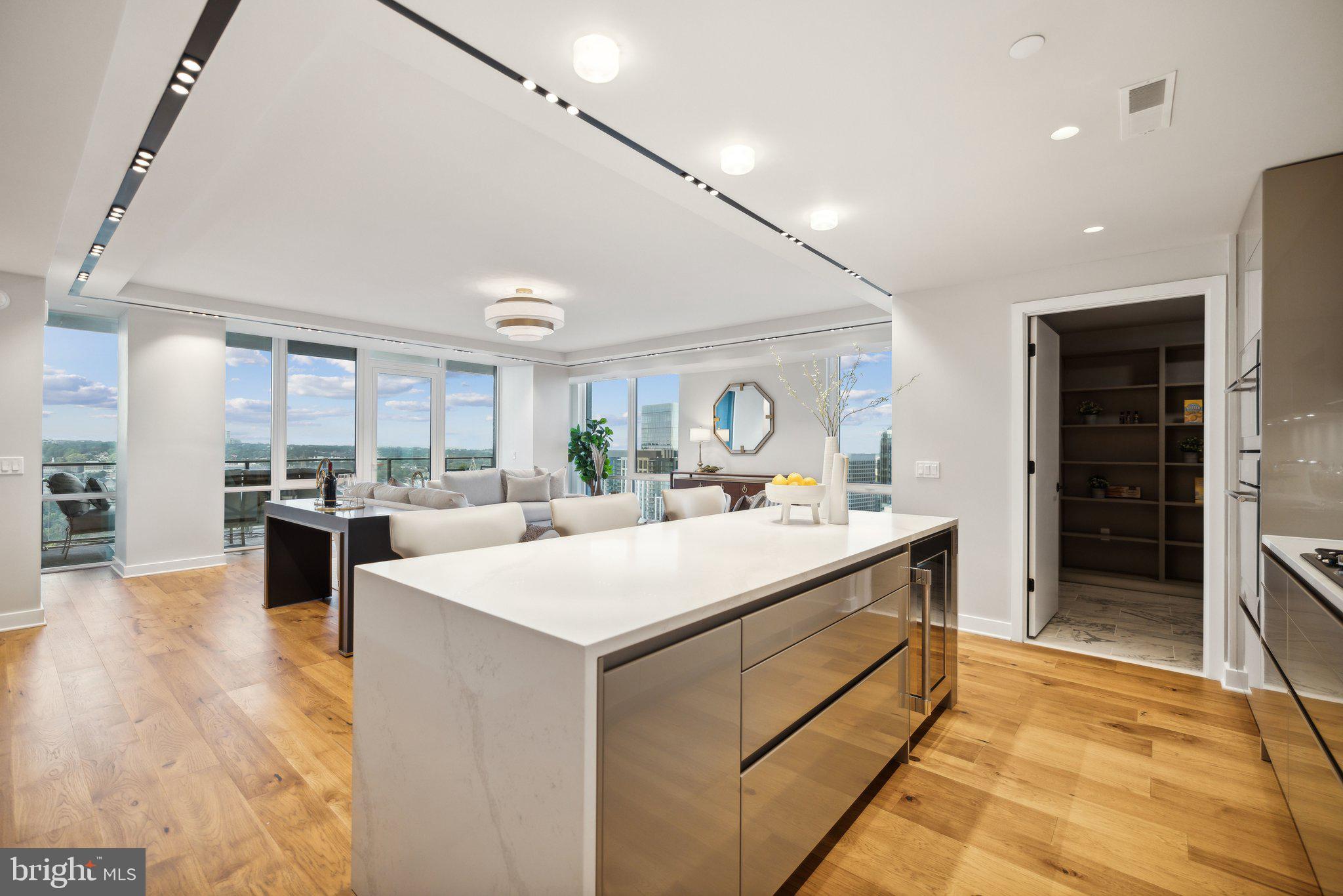 1781 N PIERCE STREET 2003