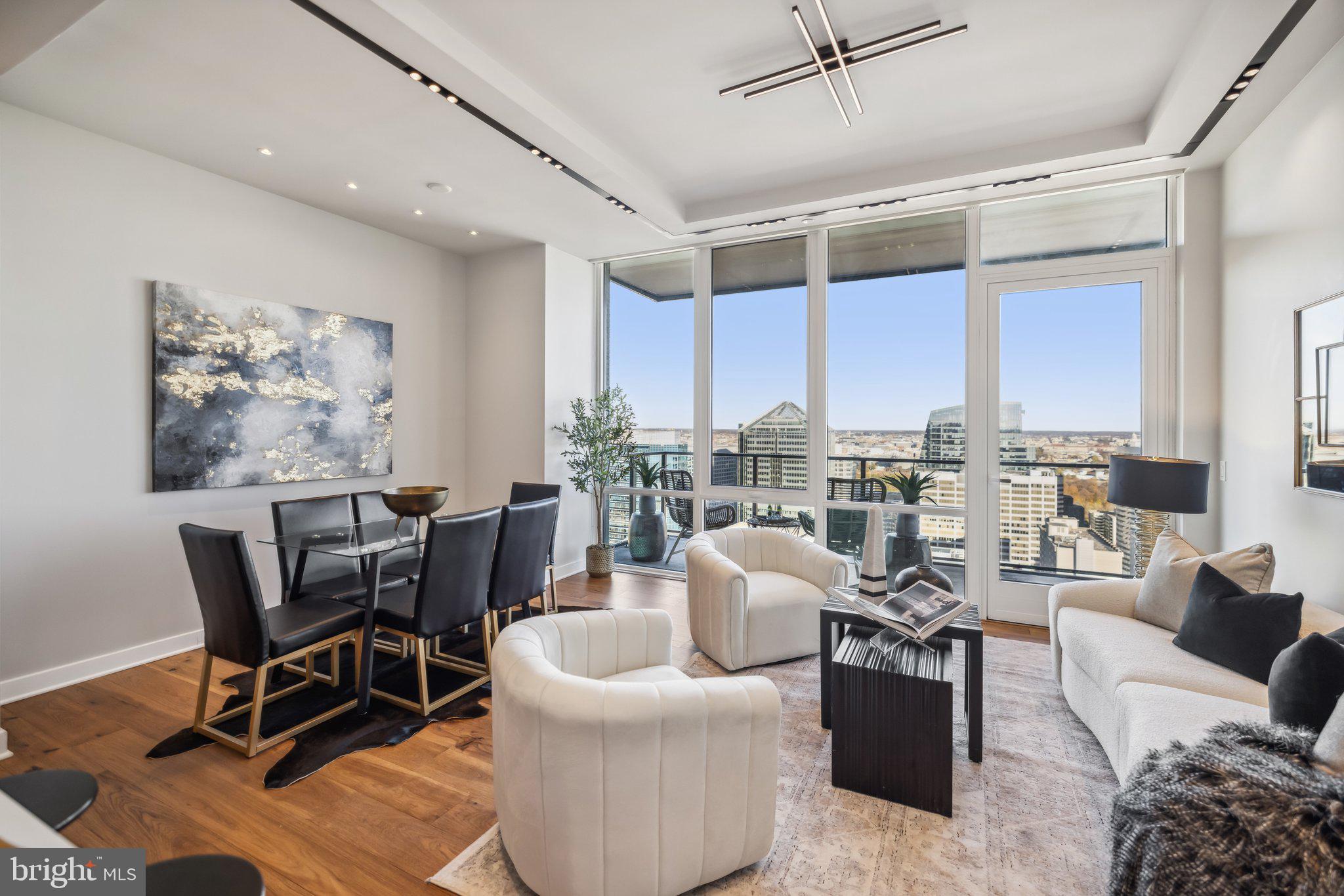 1781 N PIERCE STREET 2404