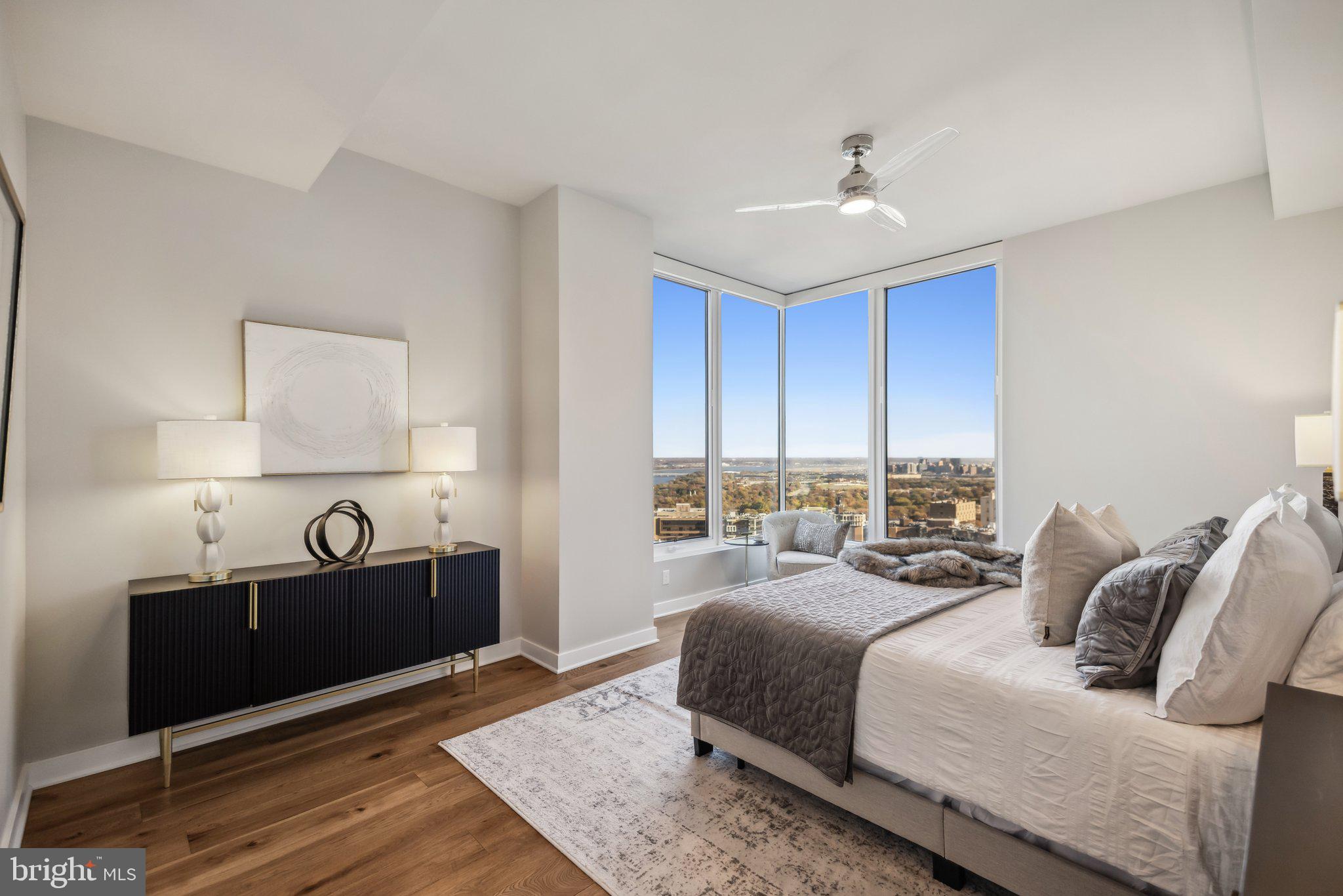 1781 N PIERCE STREET 2404