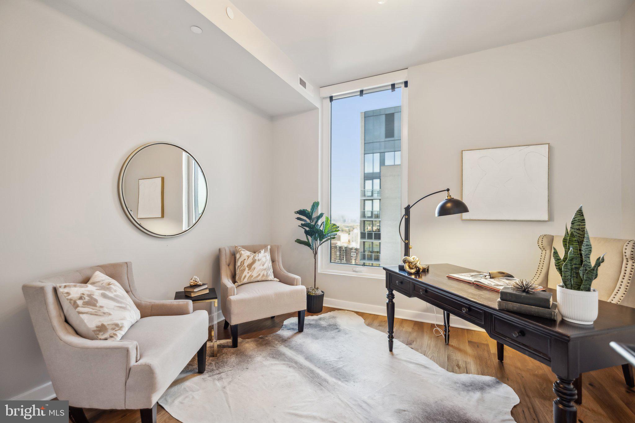 1781 N PIERCE STREET 2404