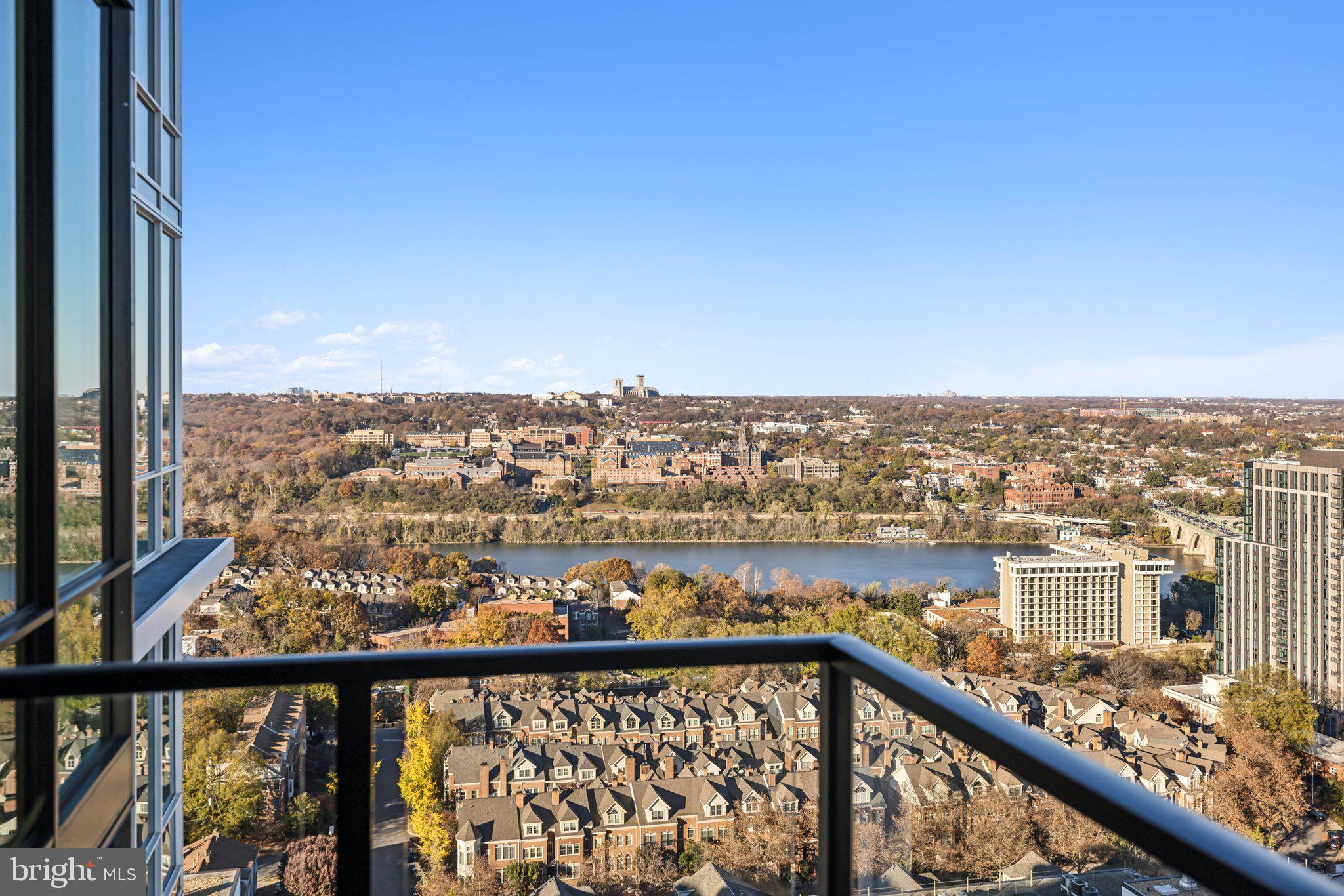 1781 N PIERCE STREET 2404