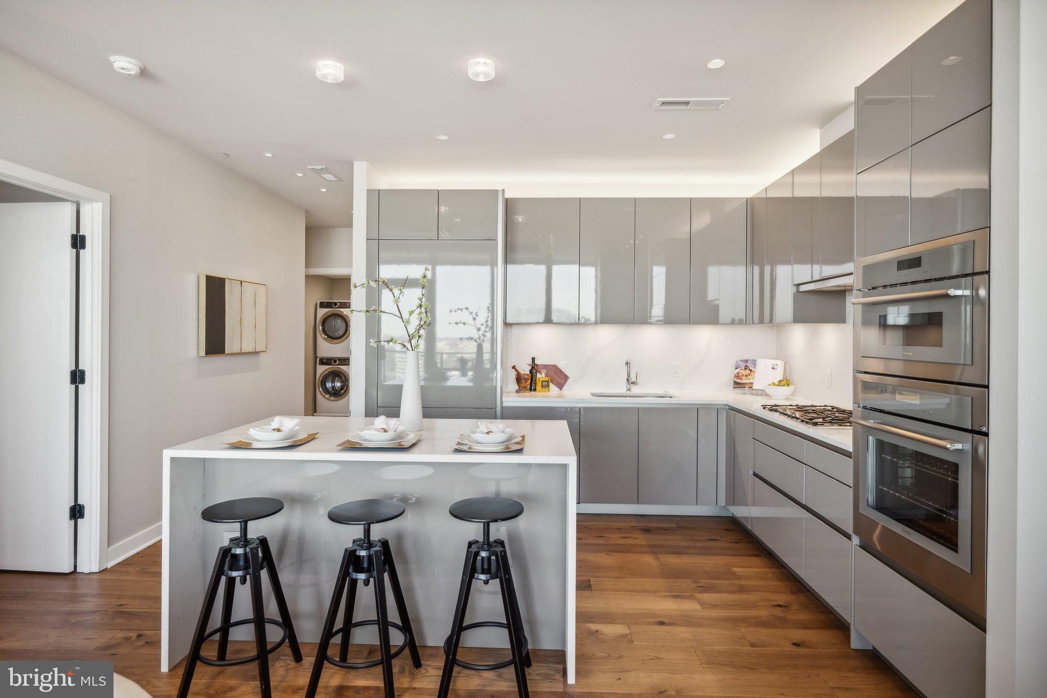 1781 N PIERCE STREET 2404