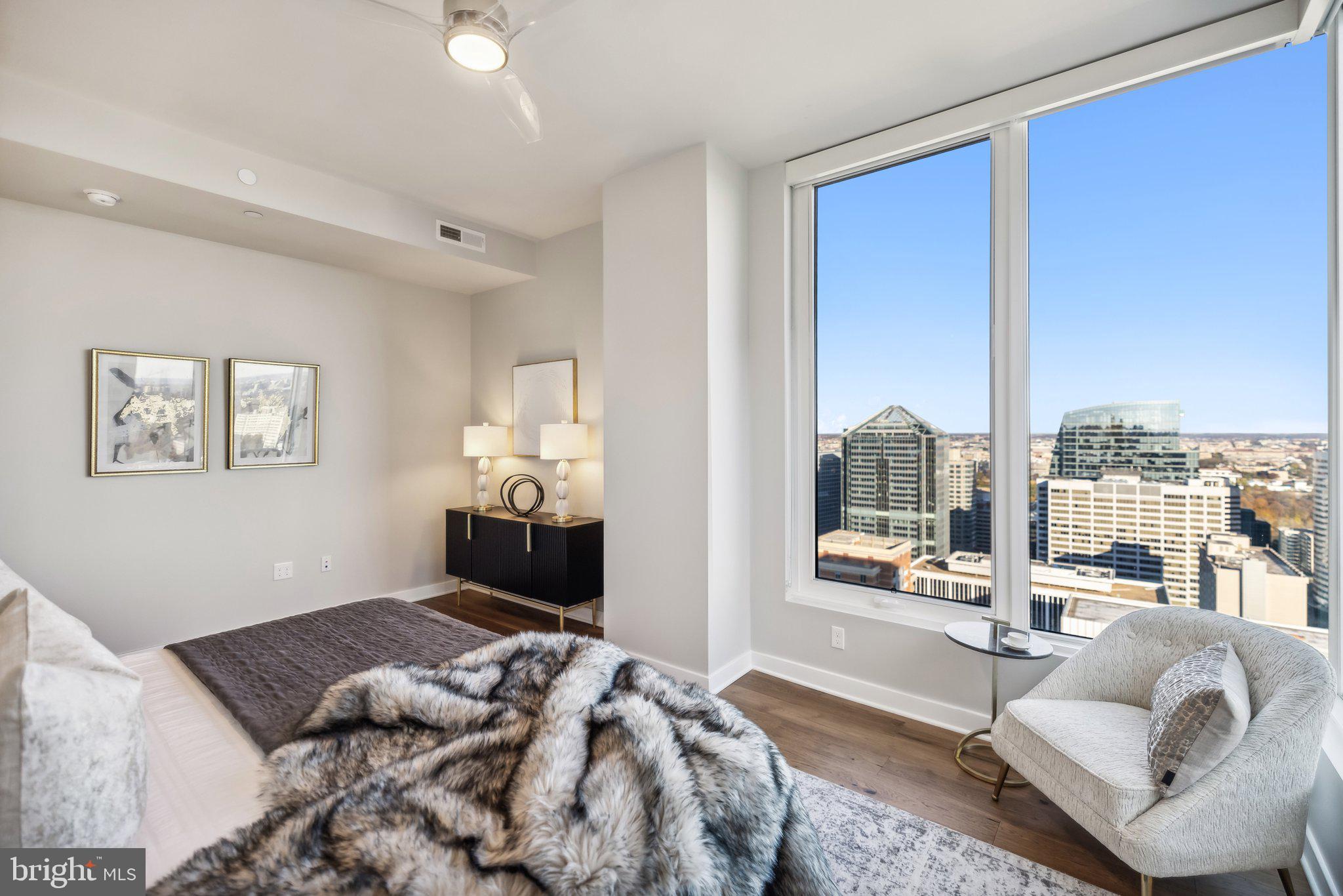 1781 N PIERCE STREET 2404