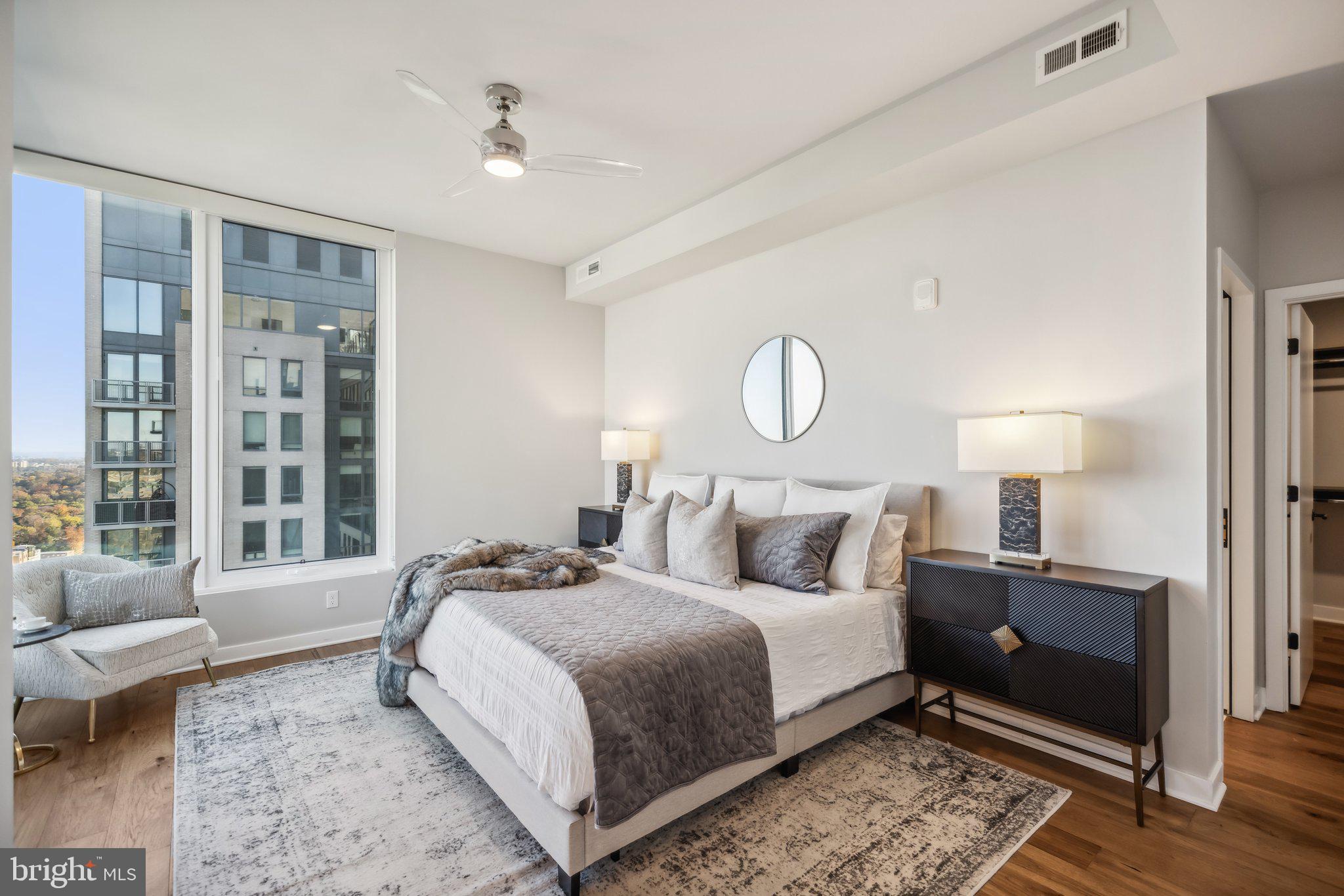 1781 N PIERCE STREET 2404