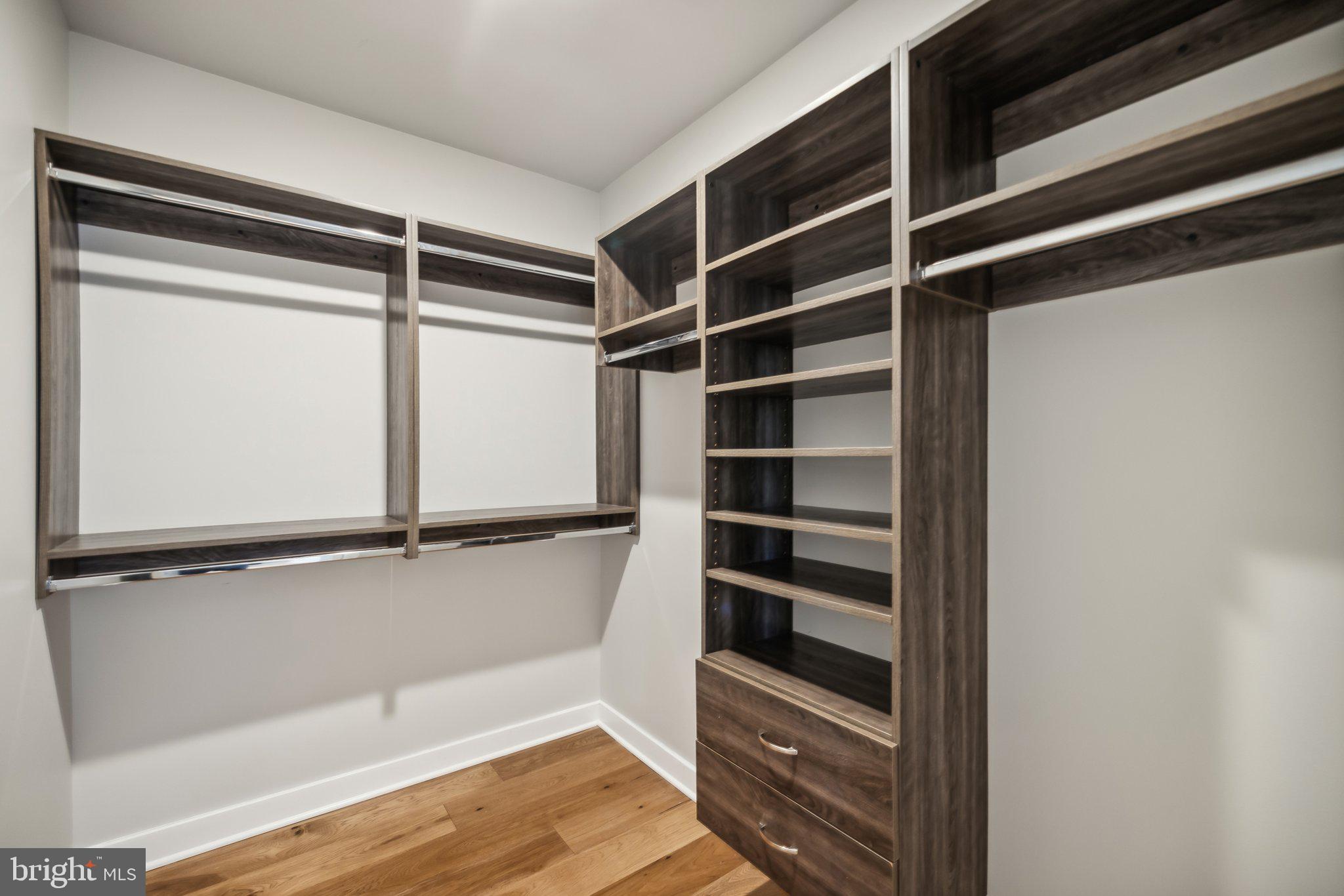 1781 N PIERCE STREET 2404