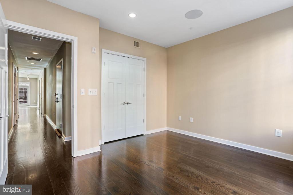 1610 N QUEEN STREET 245