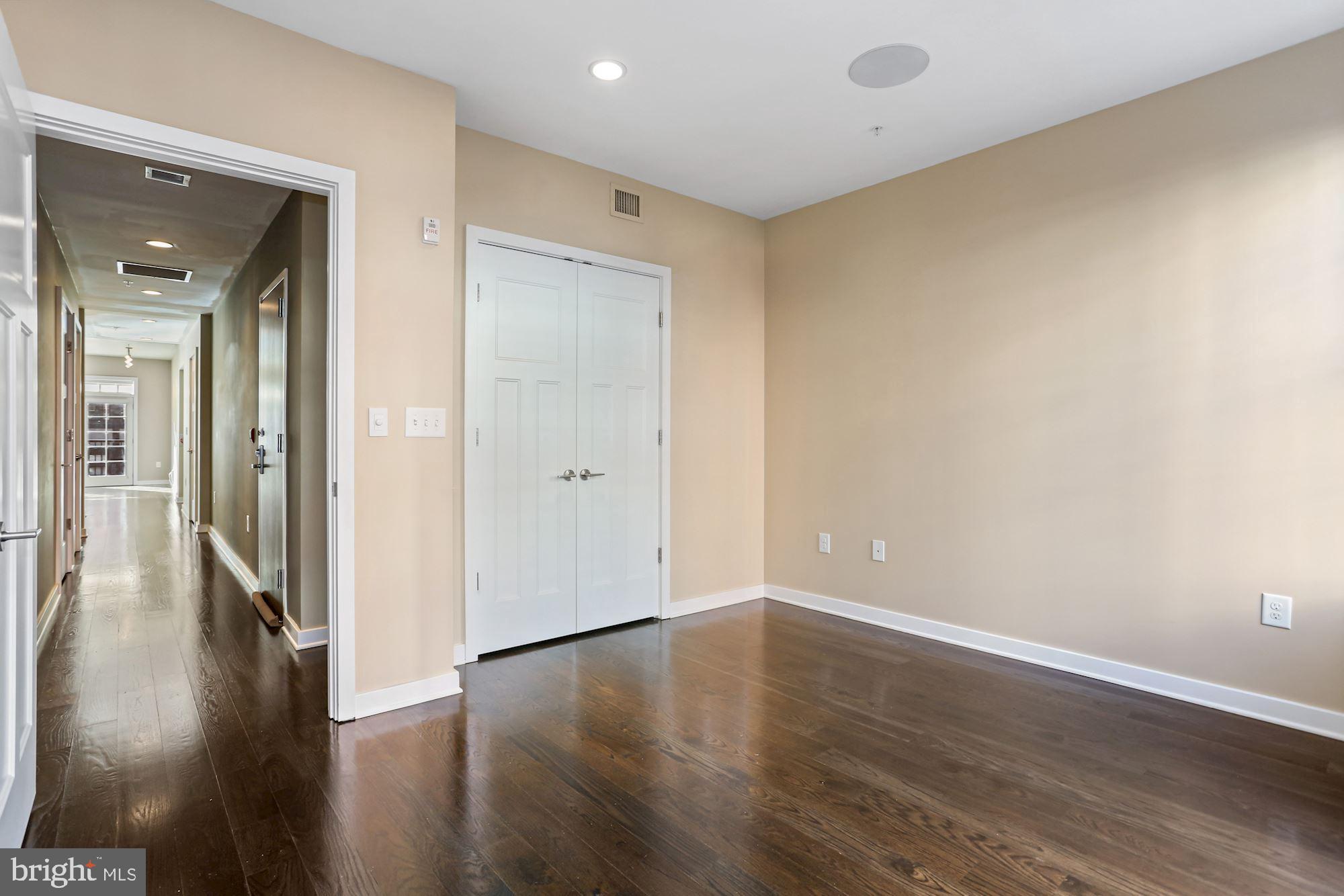 1610 N QUEEN STREET 245